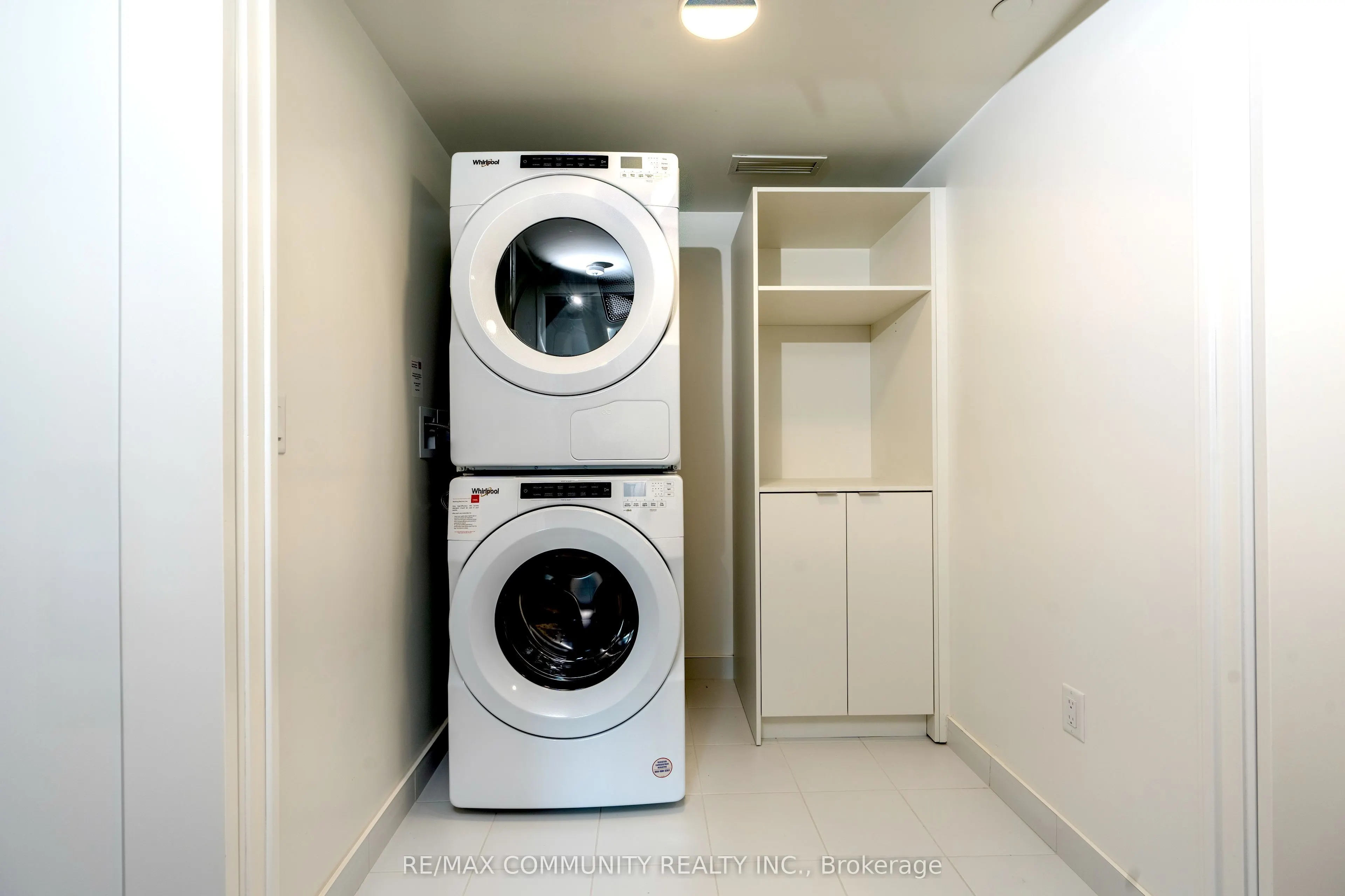 10 Eva Road, #301