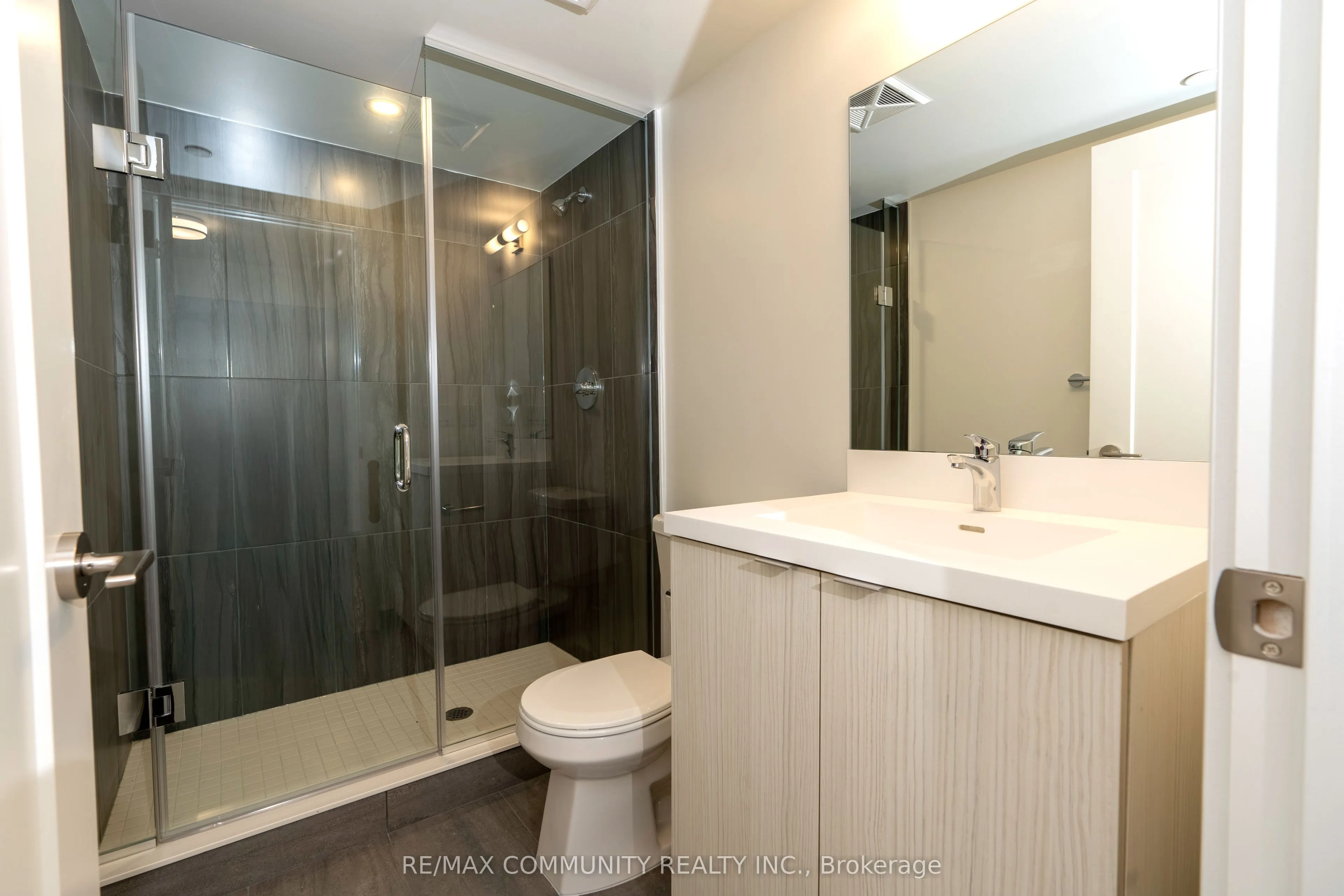 10 Eva Road, #301