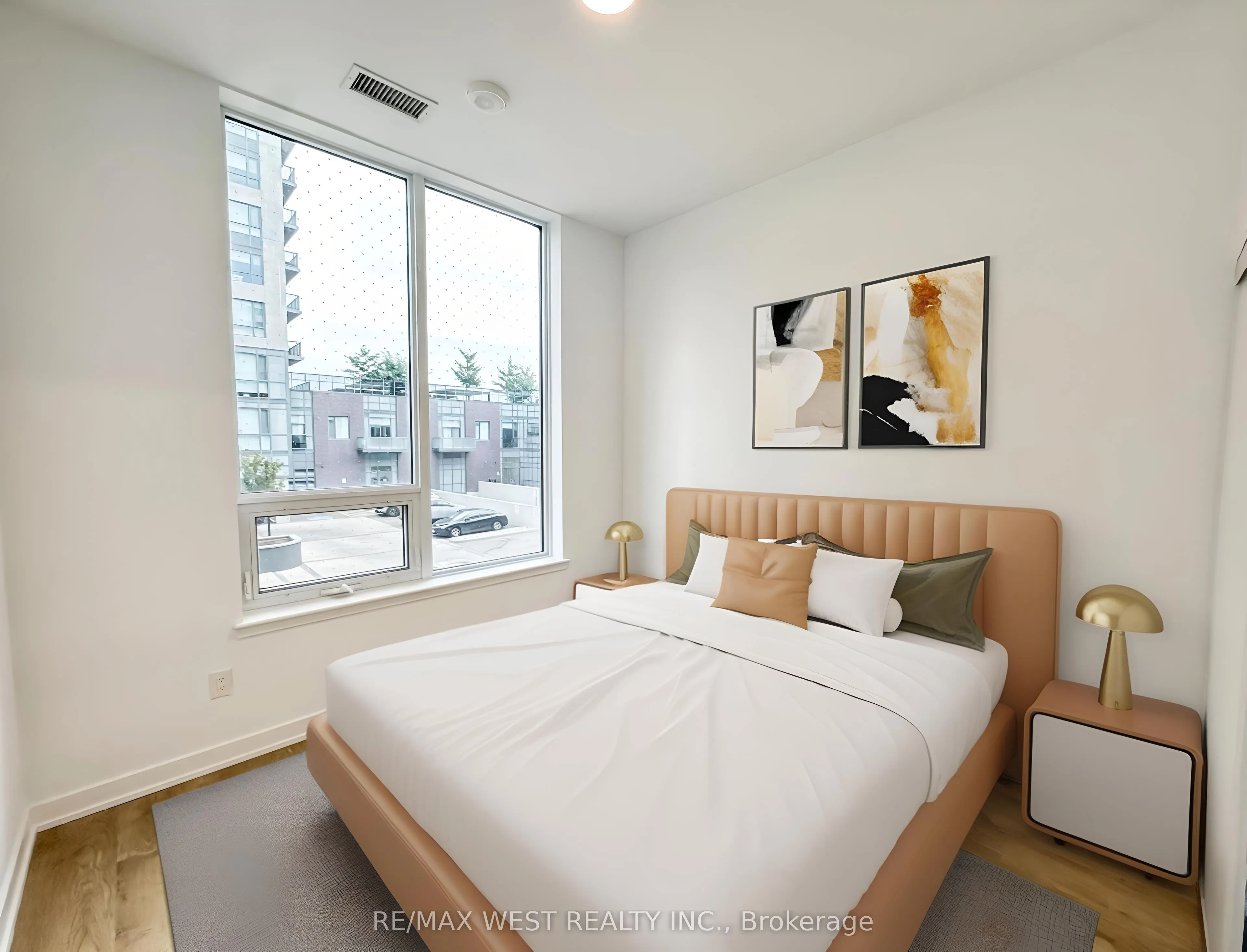 5105 Hurontario Street, #210
