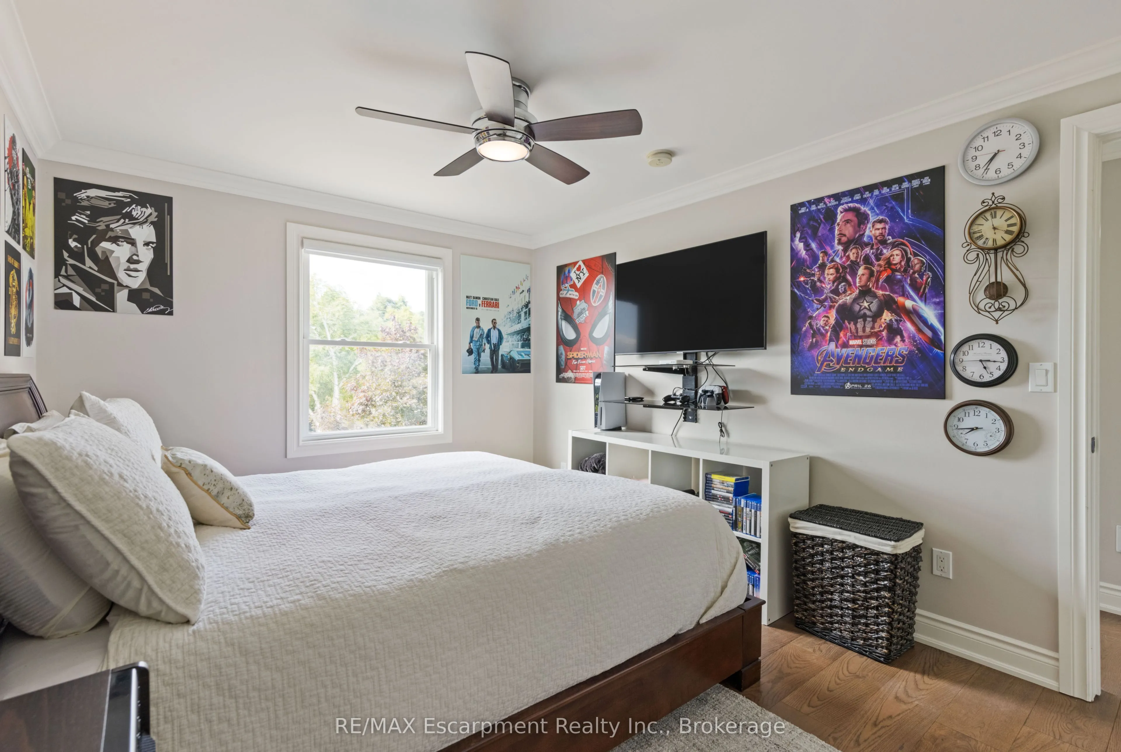 2119 Agincourt Crescent