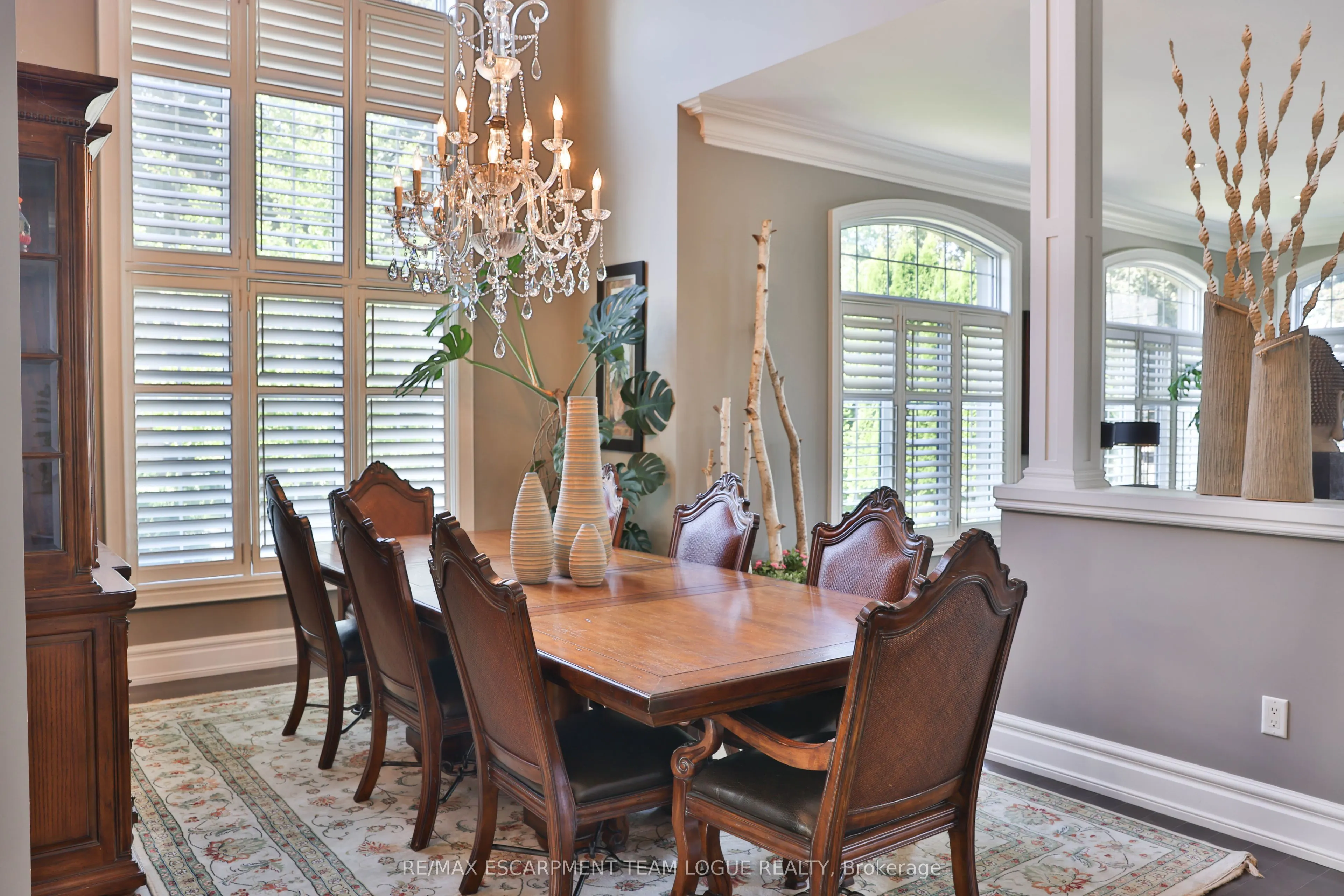 2229 Lakeshore Road