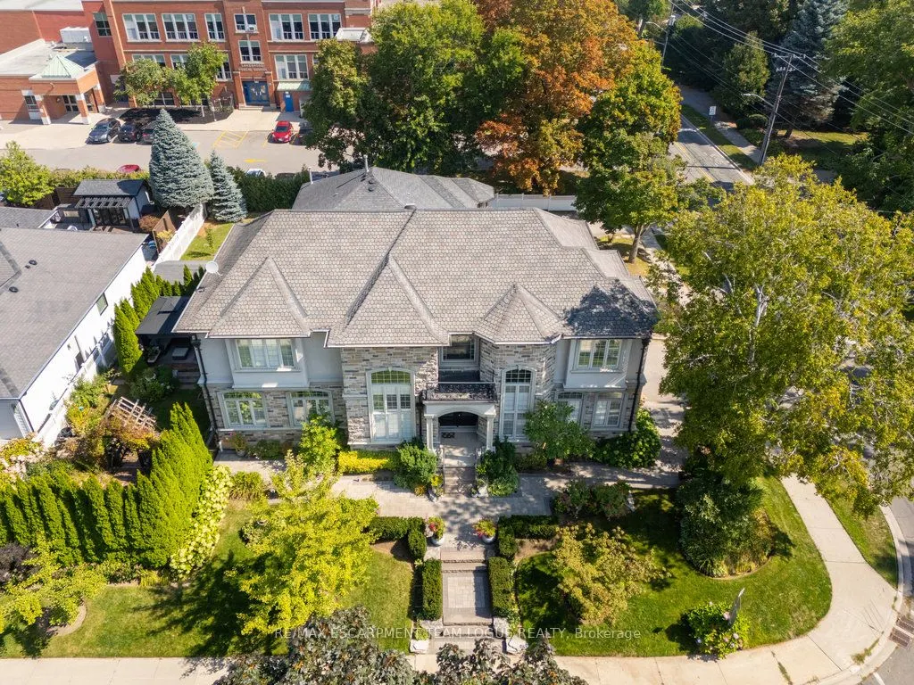 2229 Lakeshore Road