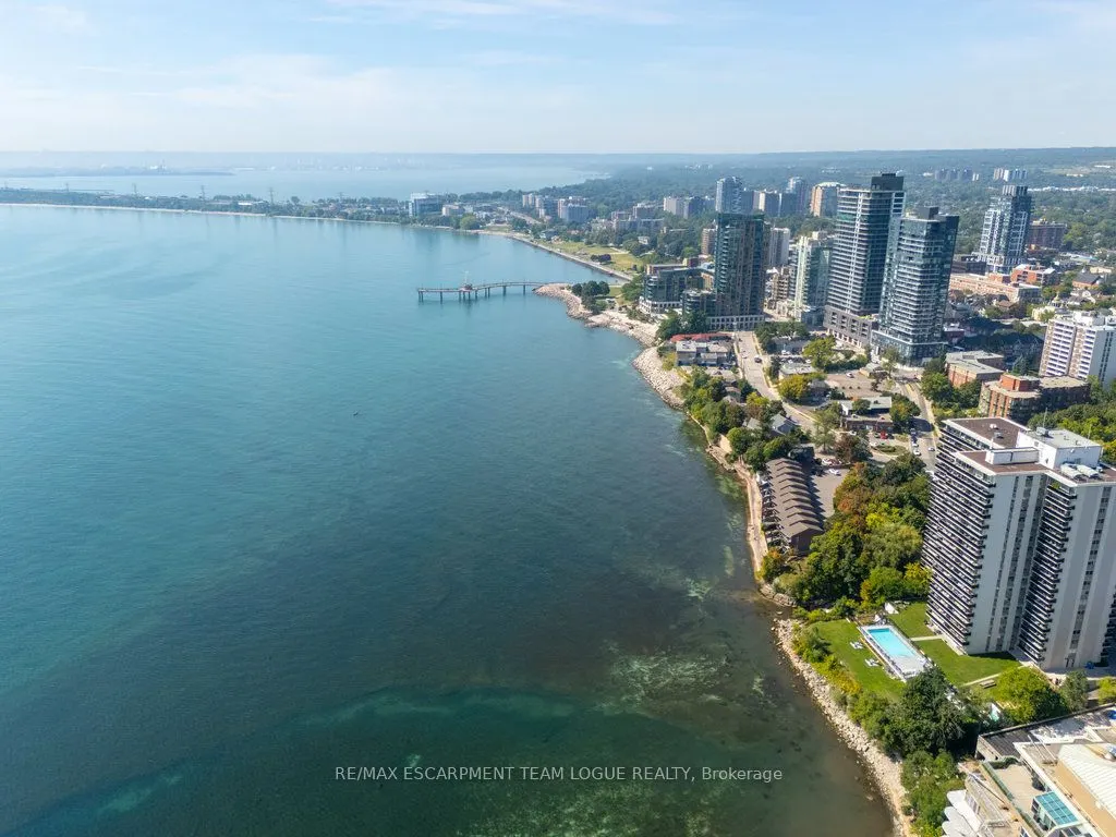2229 Lakeshore Road