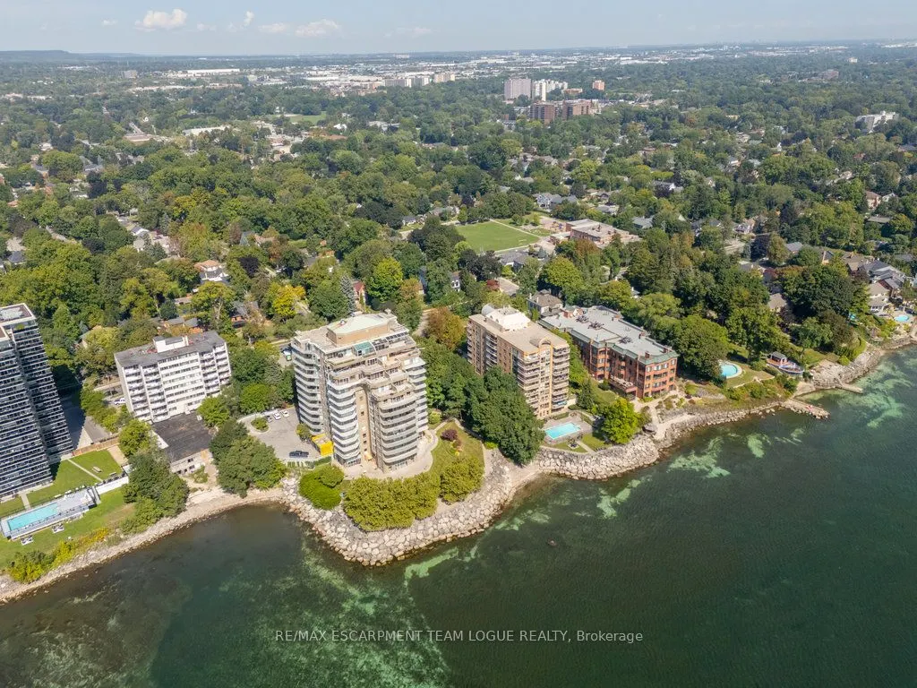 2229 Lakeshore Road