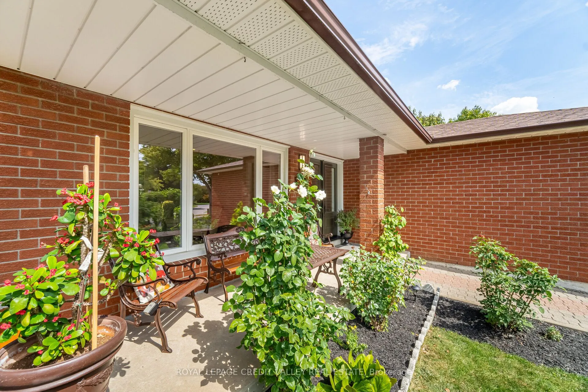 40 Finsbury Drive