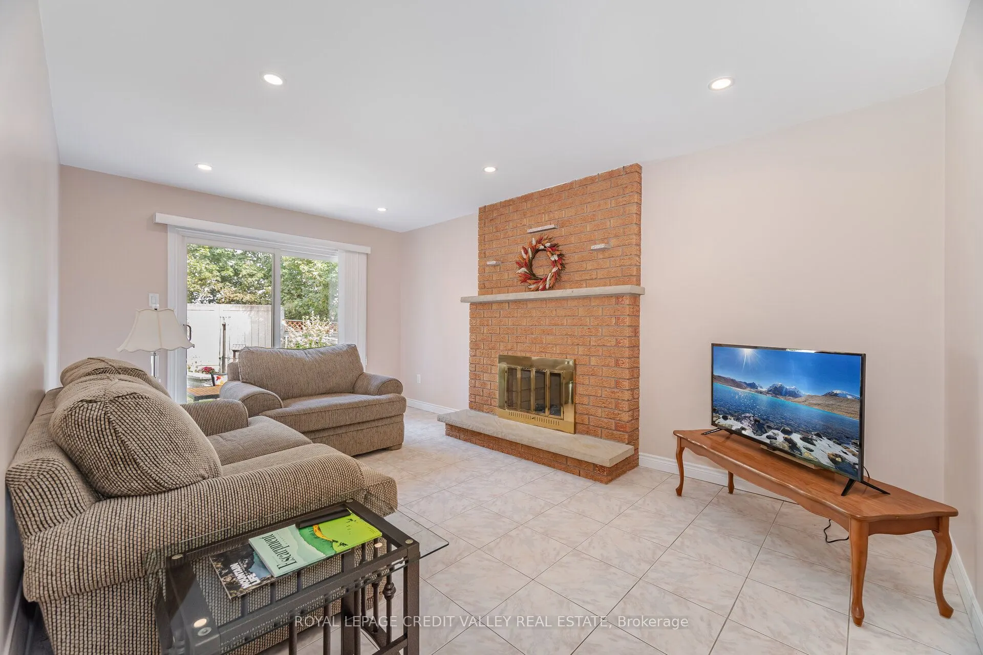 40 Finsbury Drive