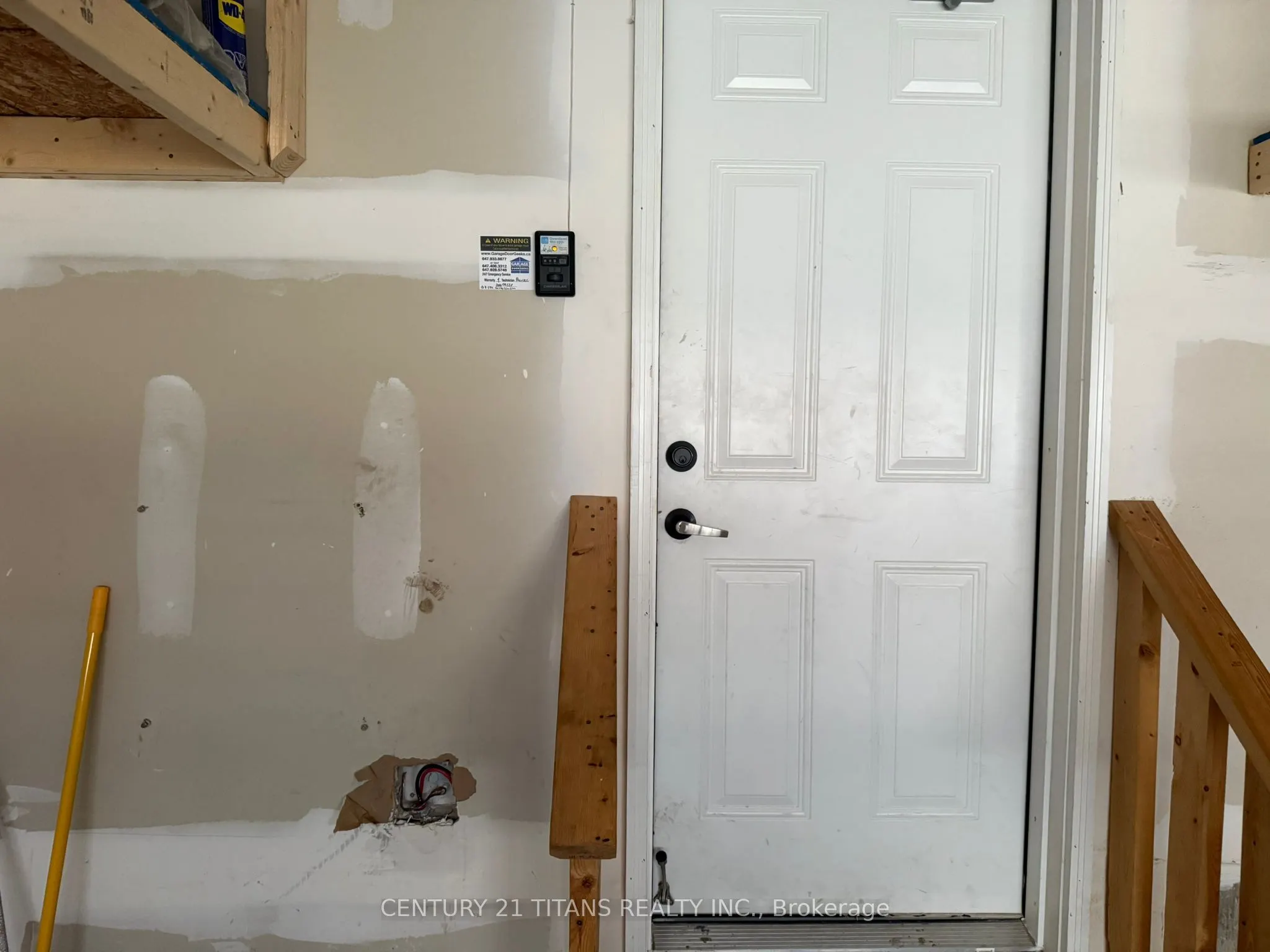 207 Clockwork Drive, #Basement
