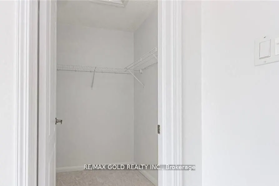 812 Fowles Court
