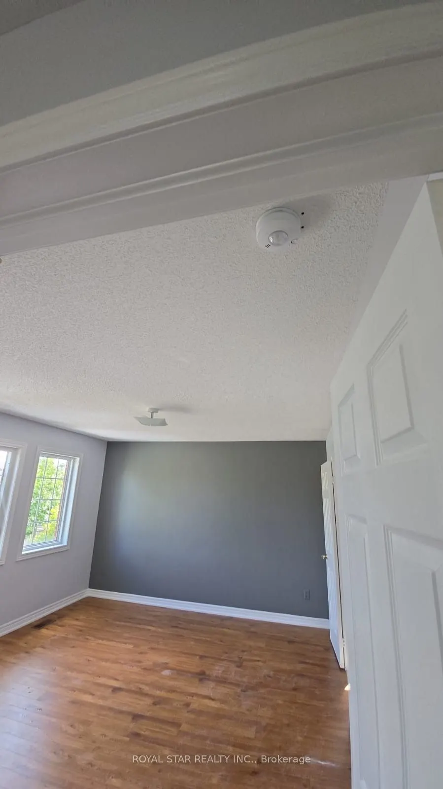 300 Wrigglesworth Crescent