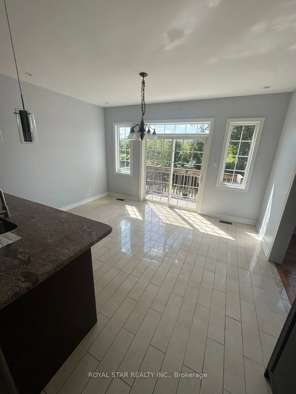 300 Wrigglesworth Crescent