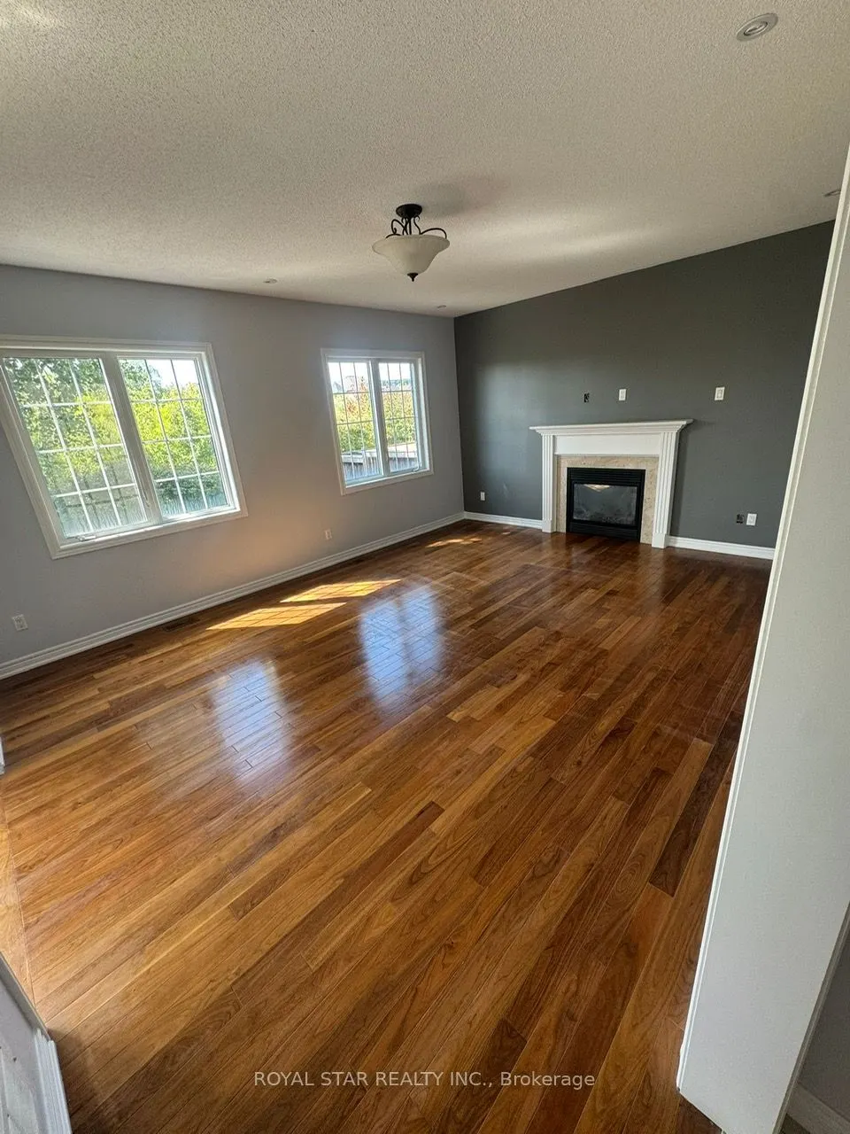 300 Wrigglesworth Crescent