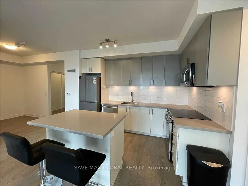 4699 Glen Erin Drive, #809
