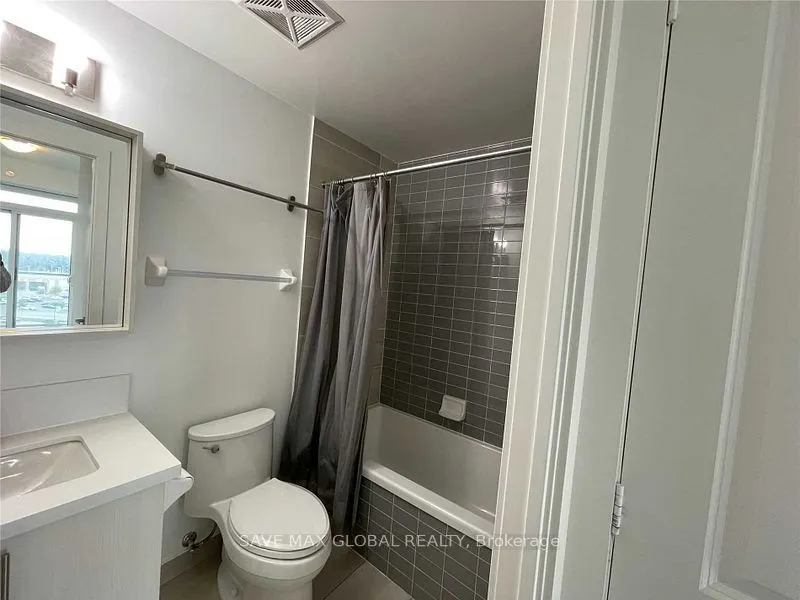 4699 Glen Erin Drive, #809