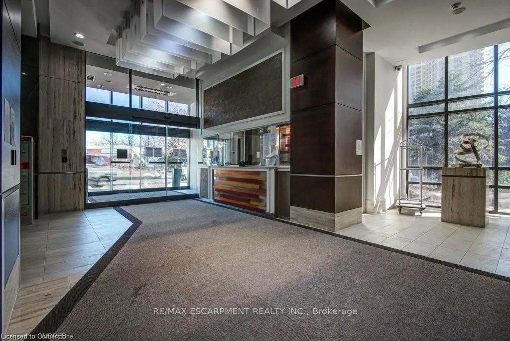 330 BURNHAMTHORPE Road W, #2402