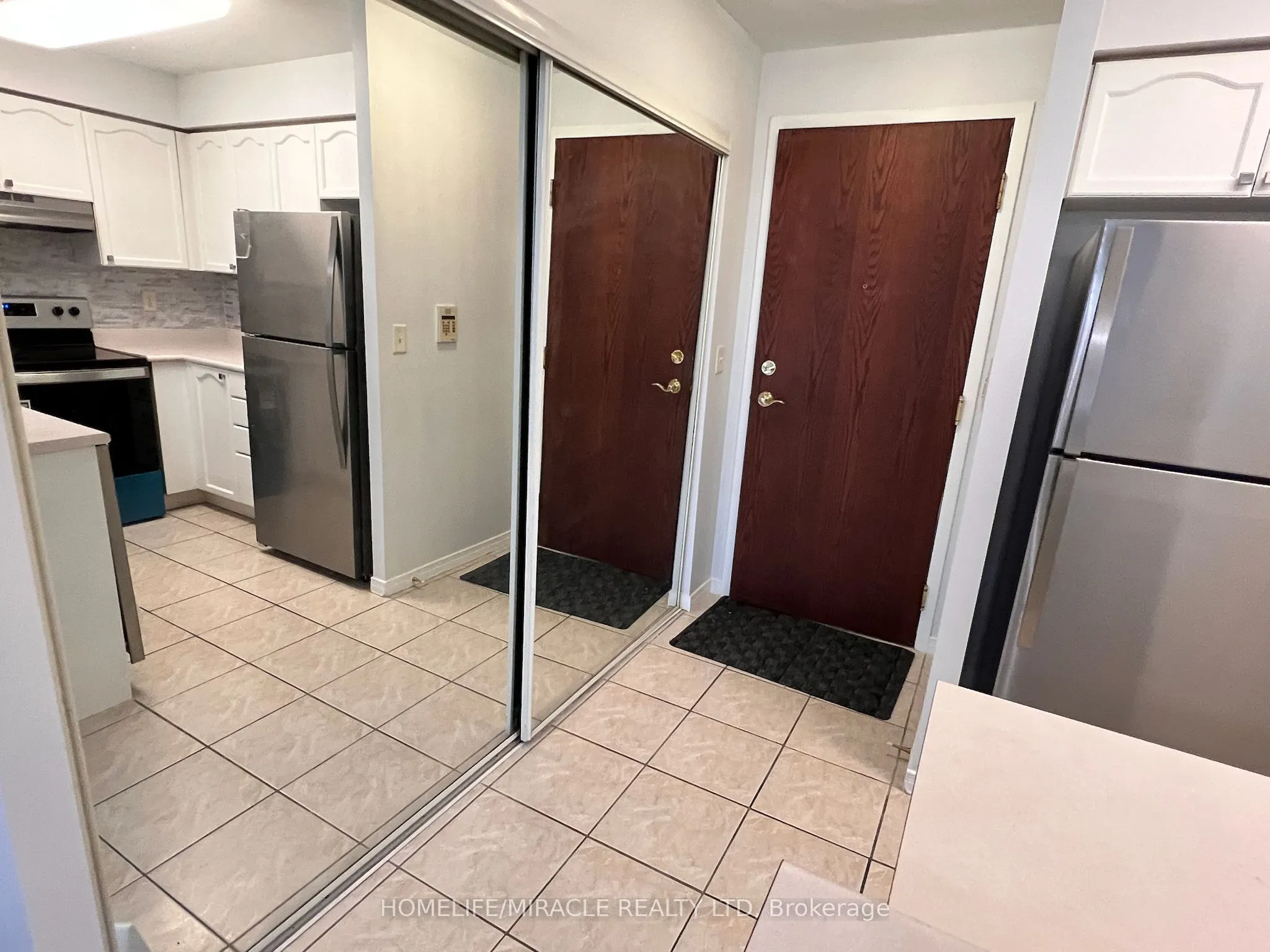 2565 Erin Centre Boulevard, #1208