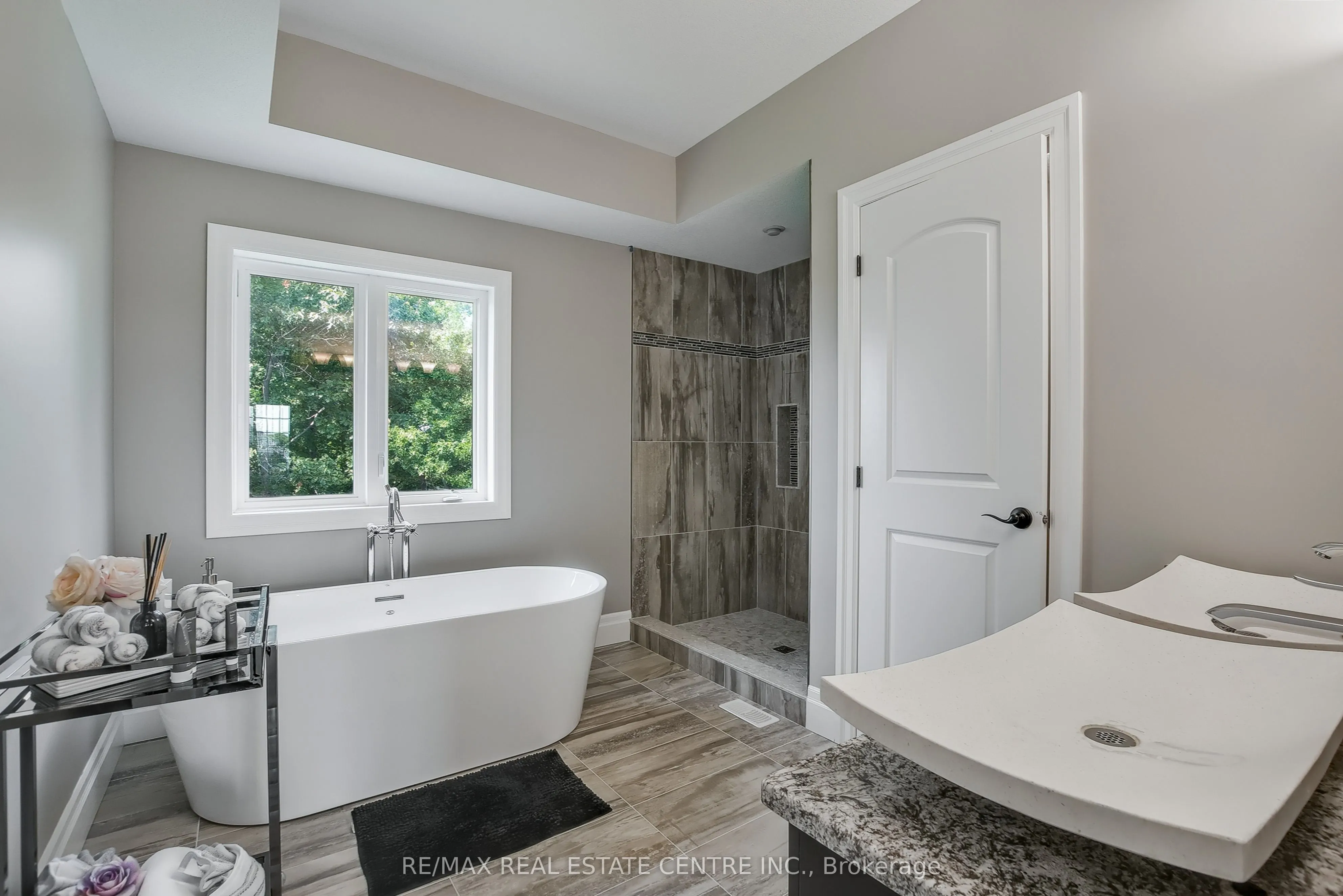 140 Stokes Trail