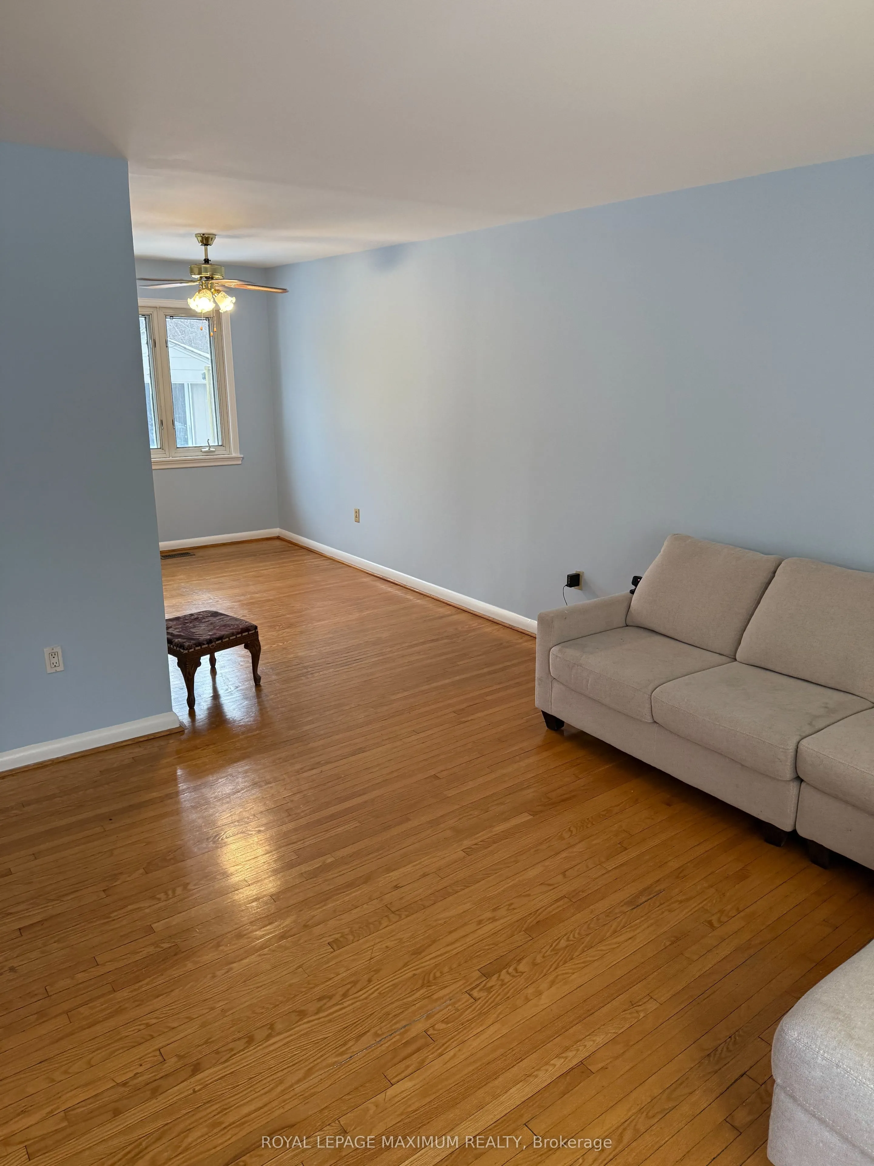 5 Lawrence Crescent, #Upper