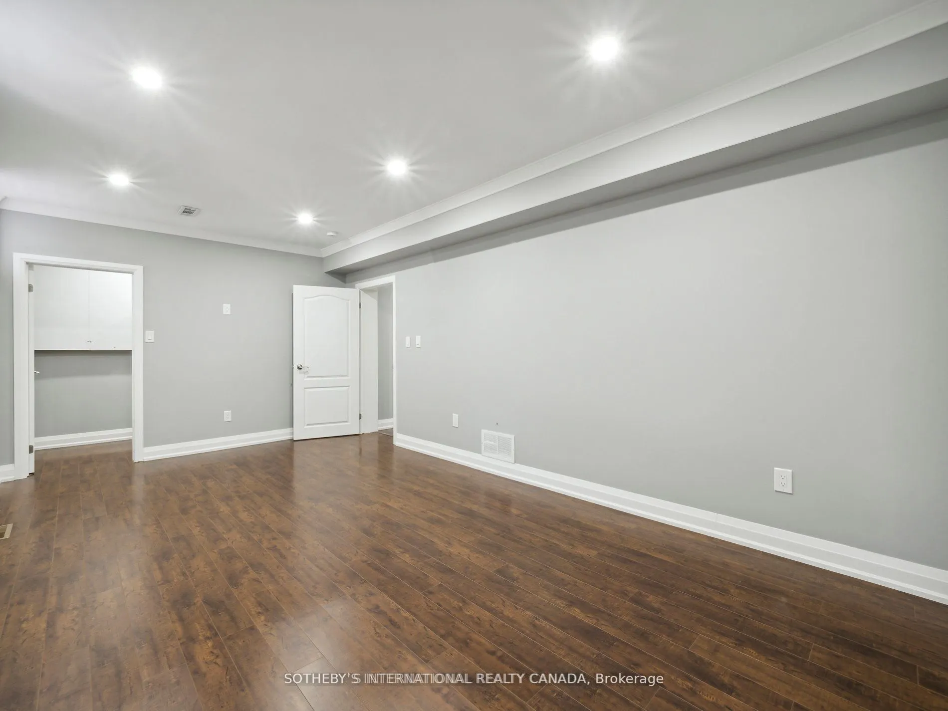 14 Laurelwood Crescent, #Lower