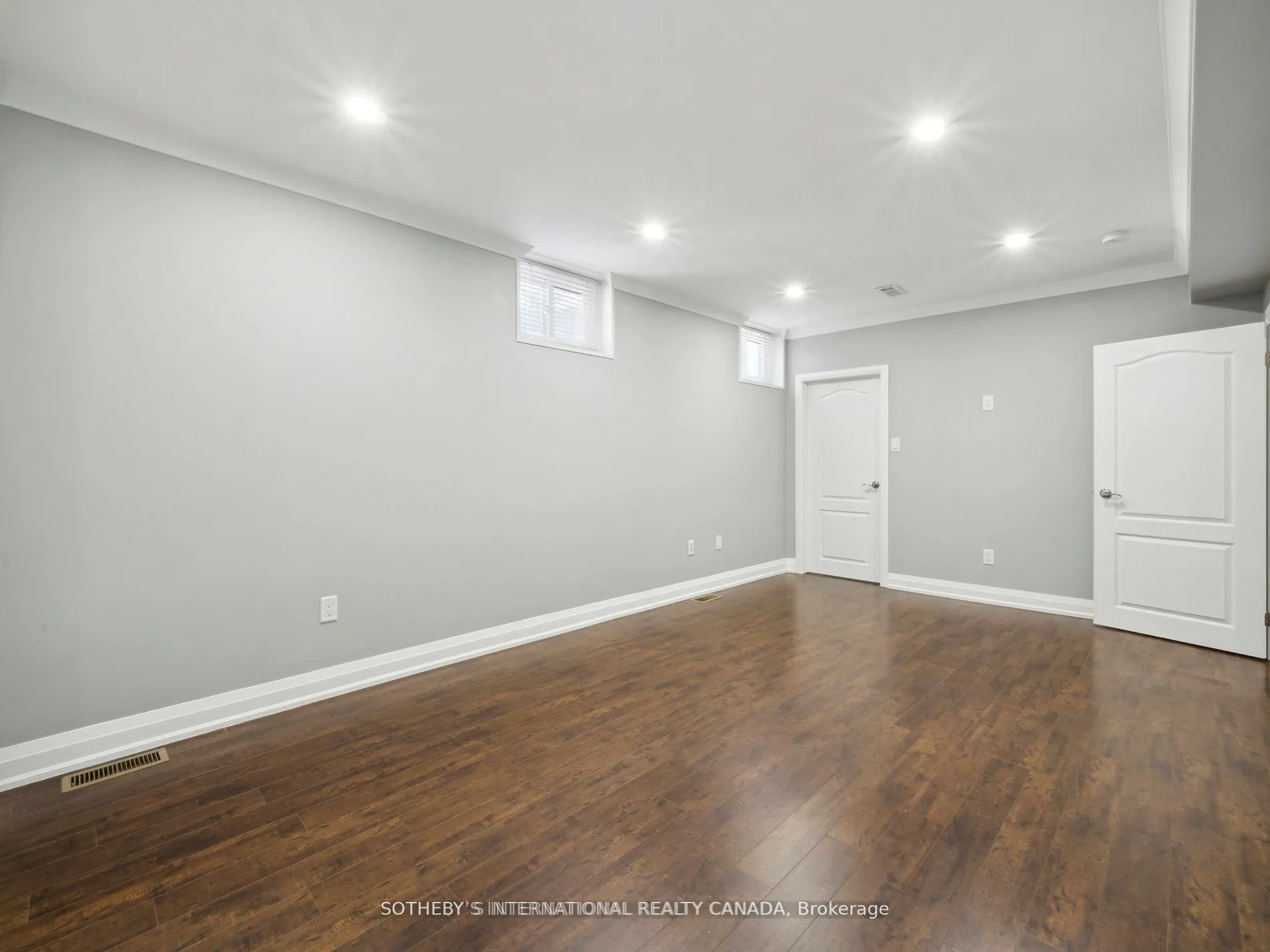14 Laurelwood Crescent, #Lower