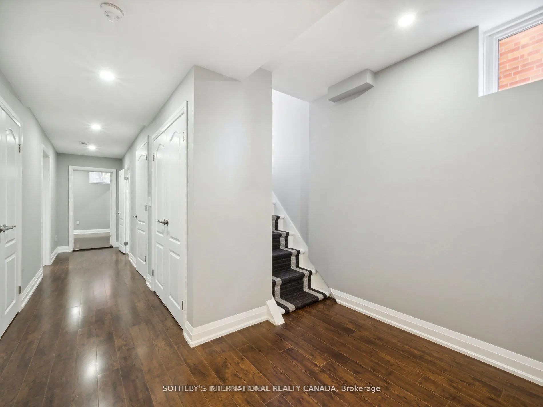 14 Laurelwood Crescent, #Lower