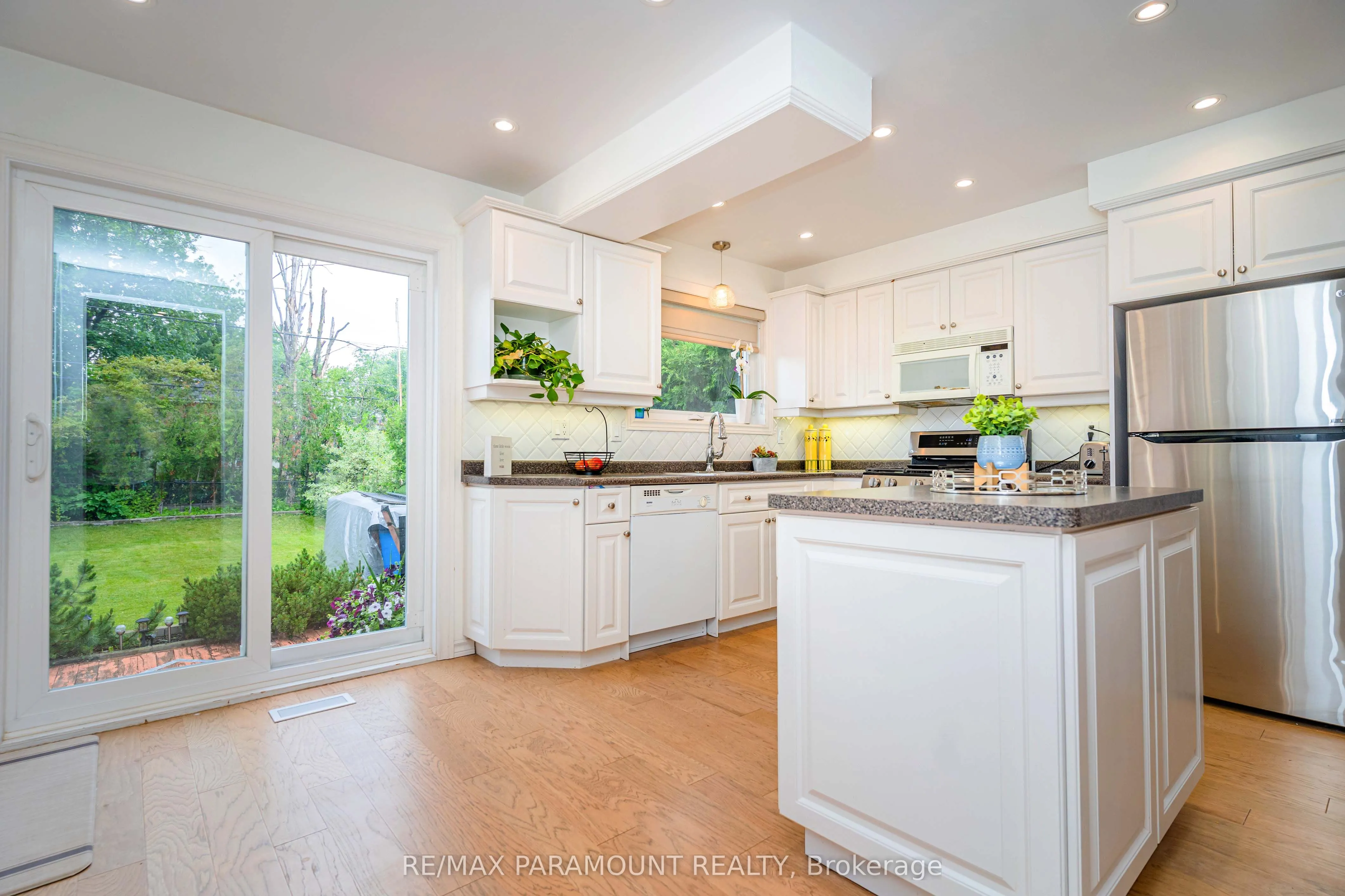 43 Bromley Crescent