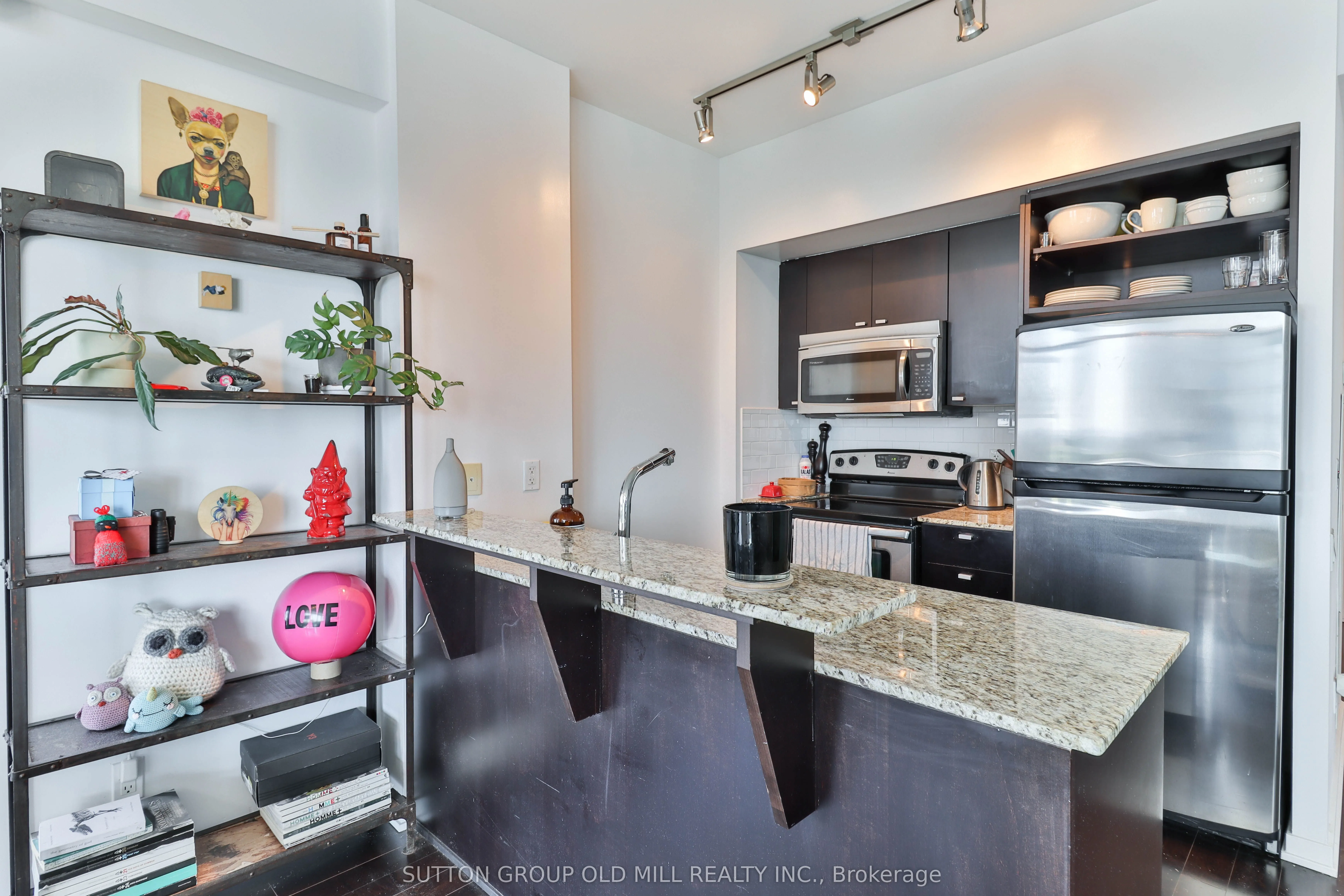 103 The Queensway, #2210