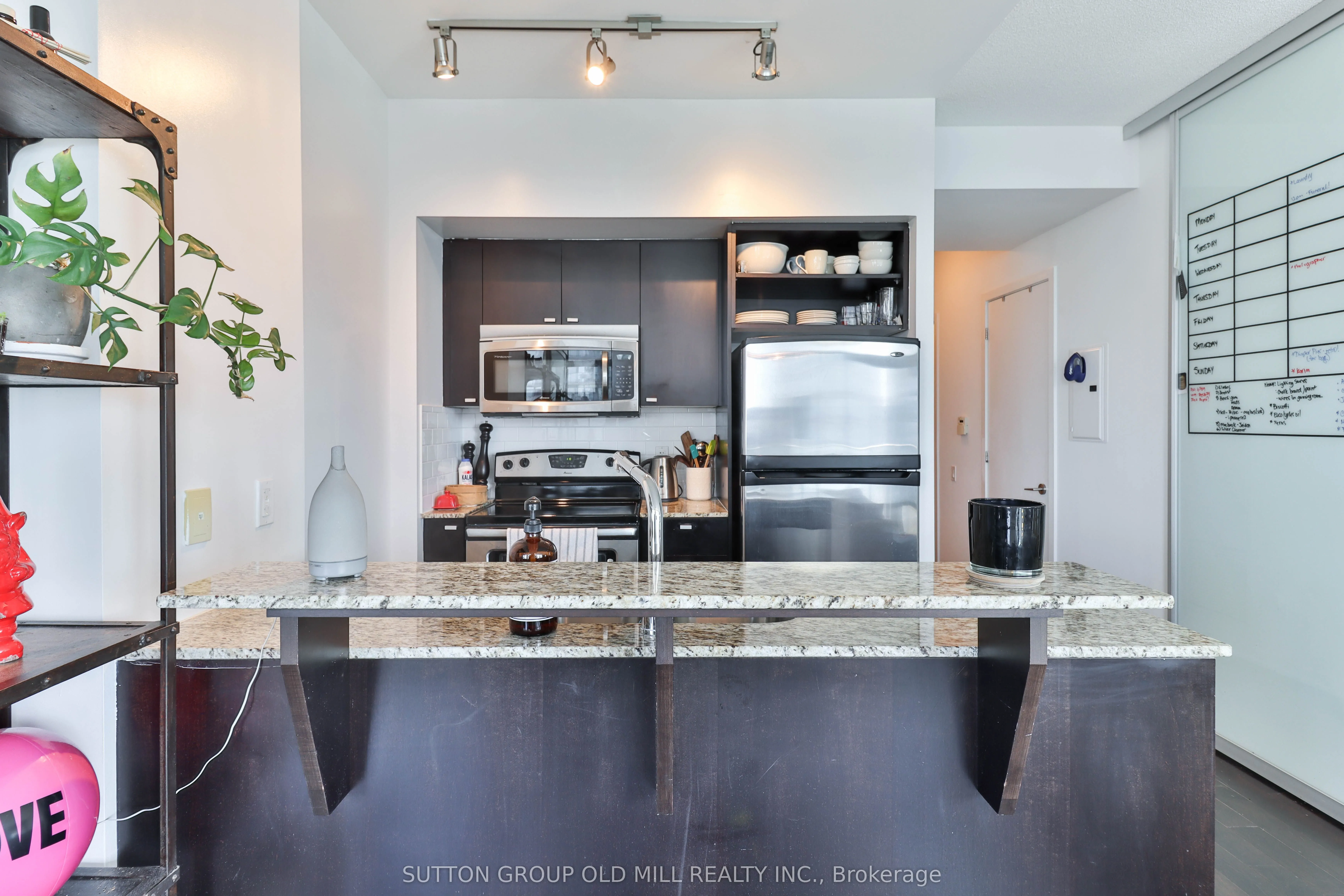 103 The Queensway, #2210