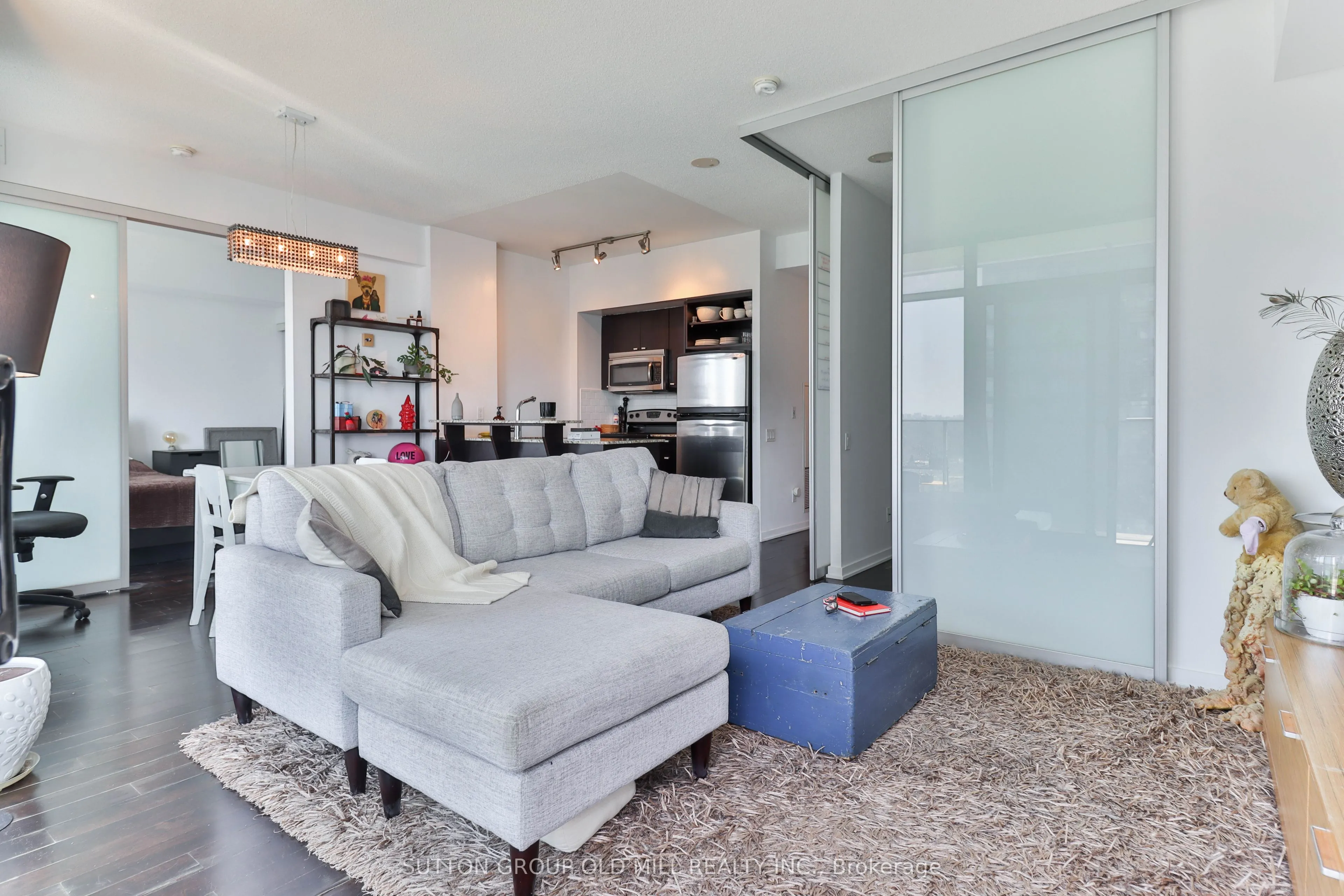 103 The Queensway, #2210