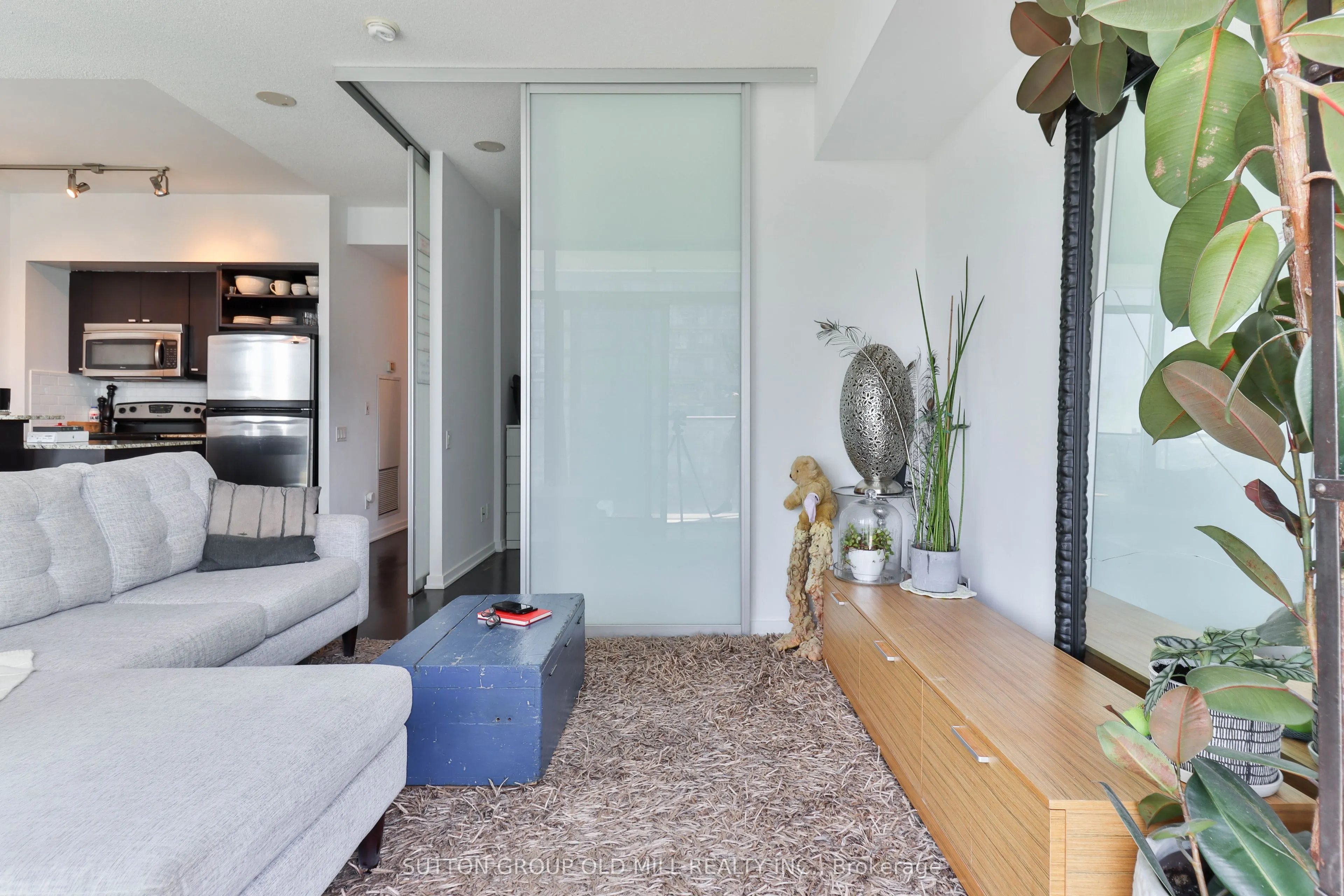103 The Queensway, #2210
