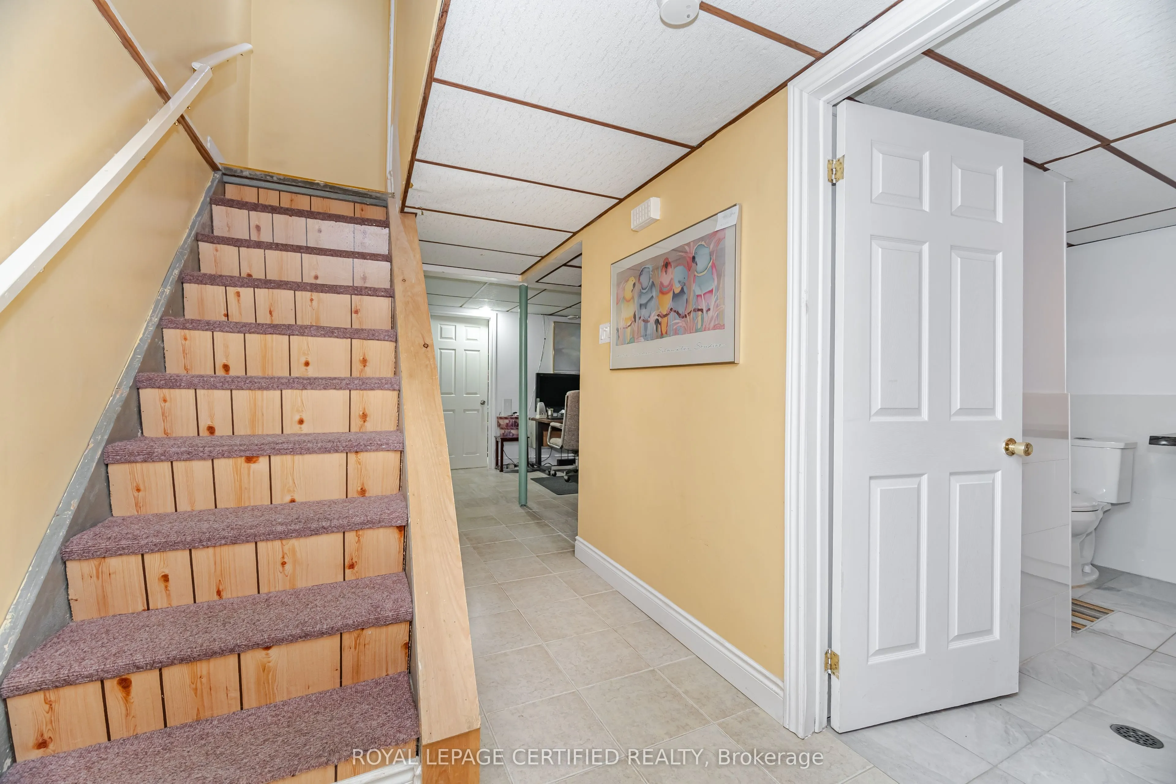 13 Hilldowntree Trail