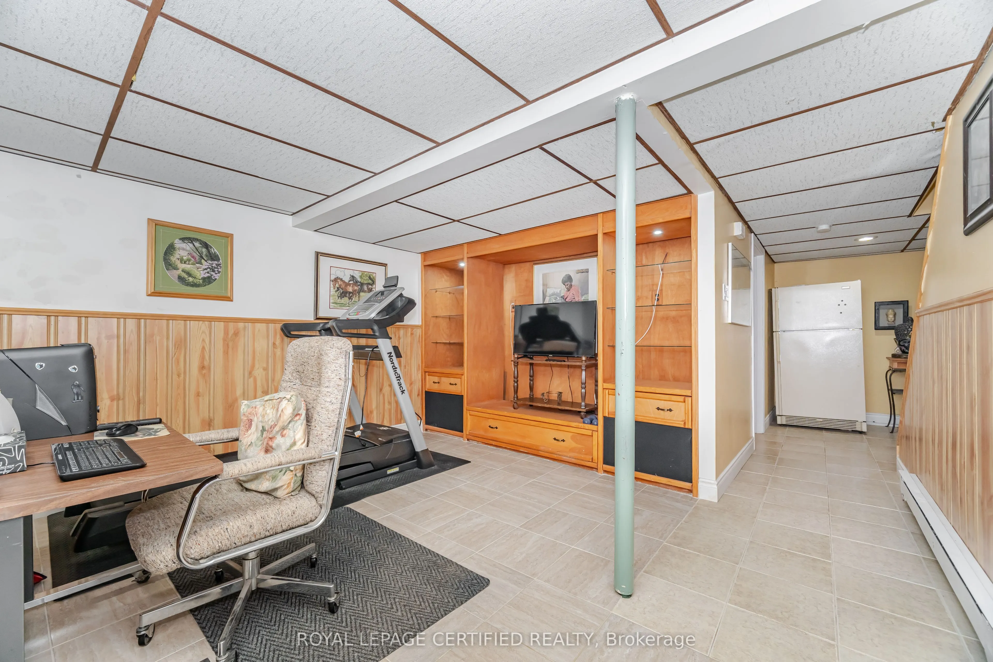 13 Hilldowntree Trail