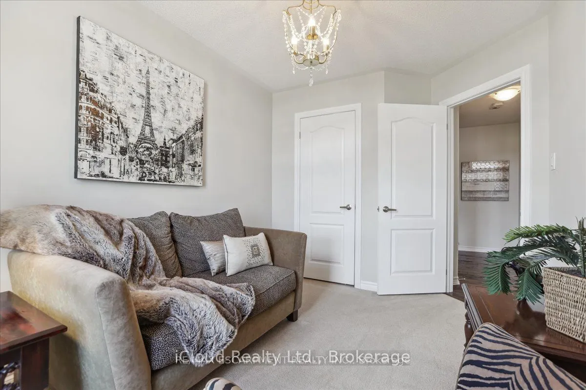 2572 Grand Oak Trail