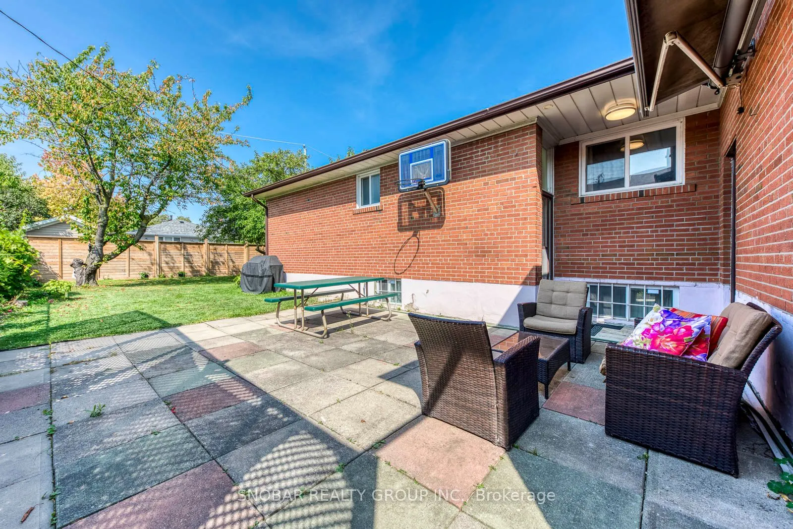 5 Earldown Drive