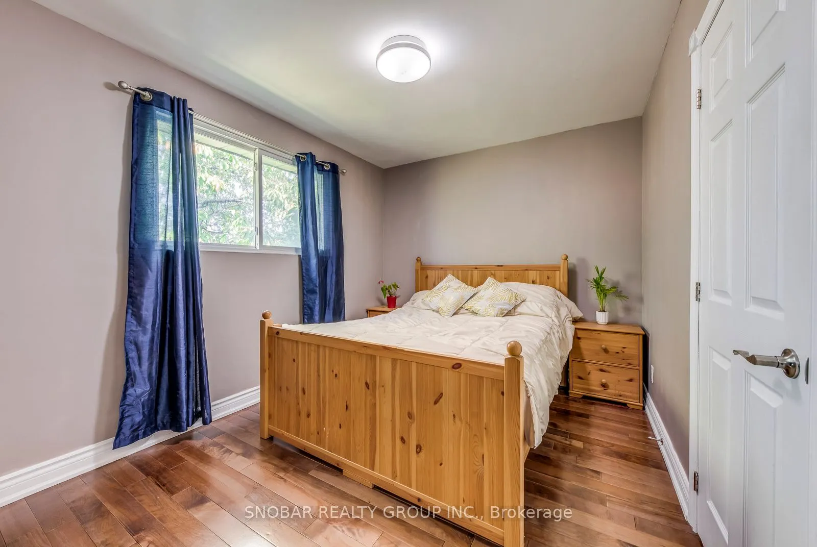 5 Earldown Drive