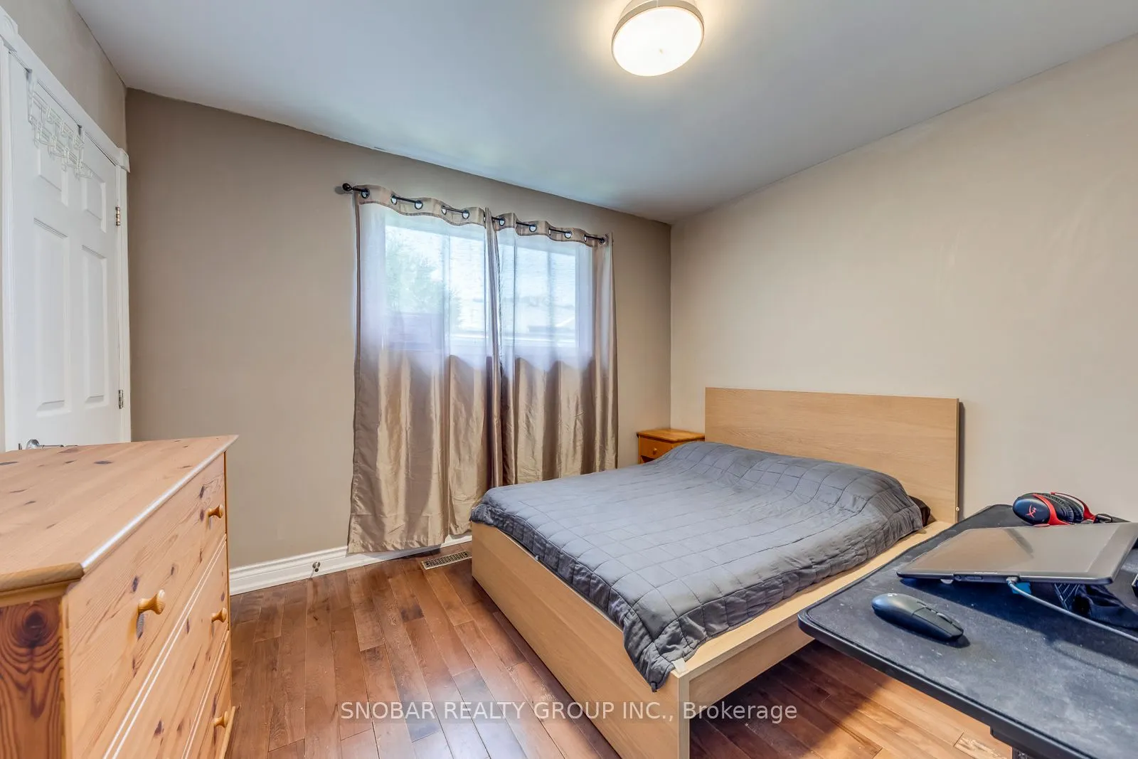 5 Earldown Drive