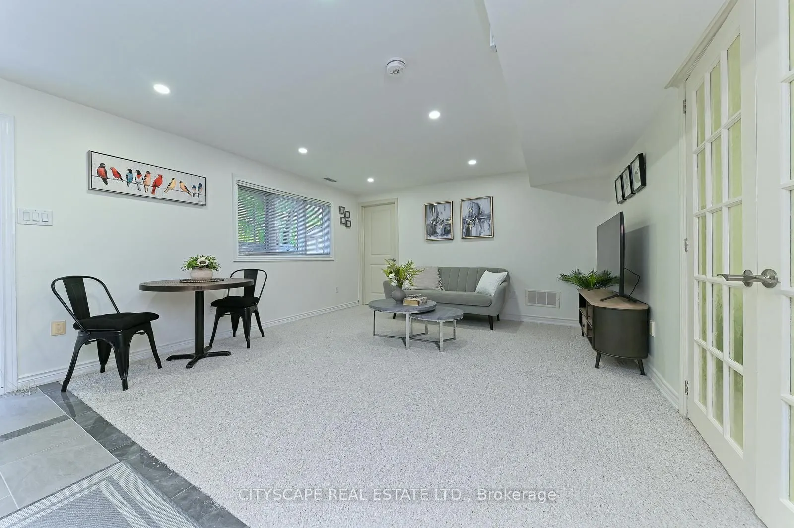 354 Plains Road W