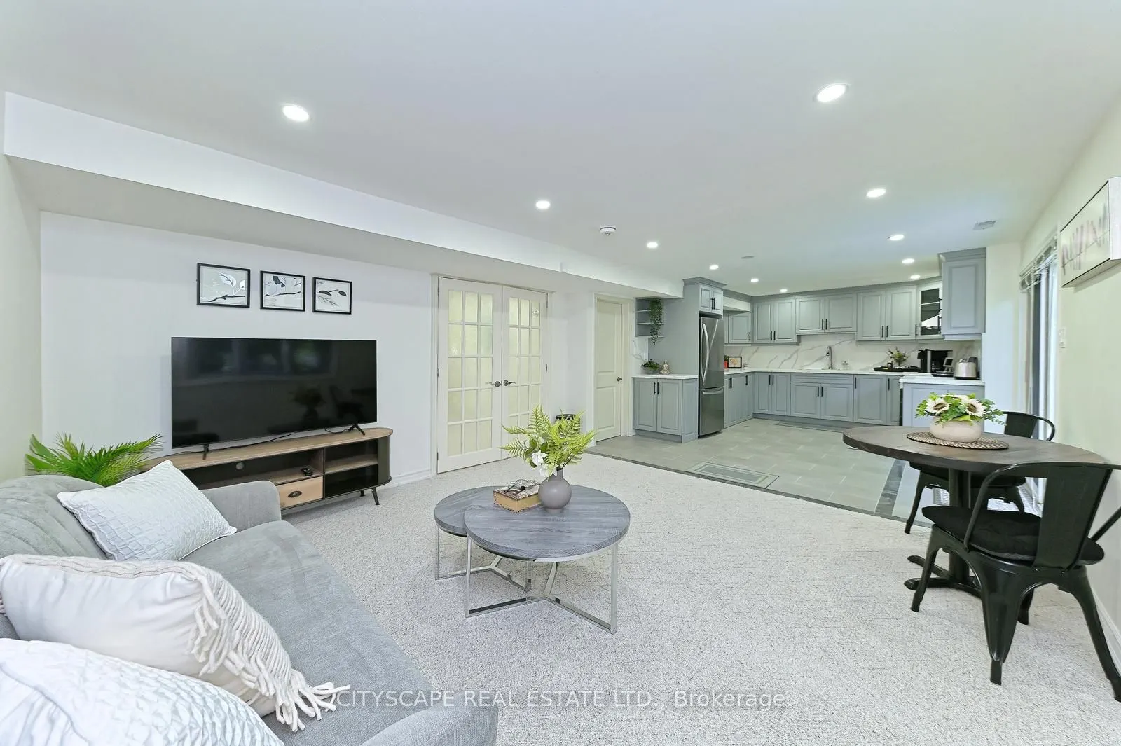 354 Plains Road W