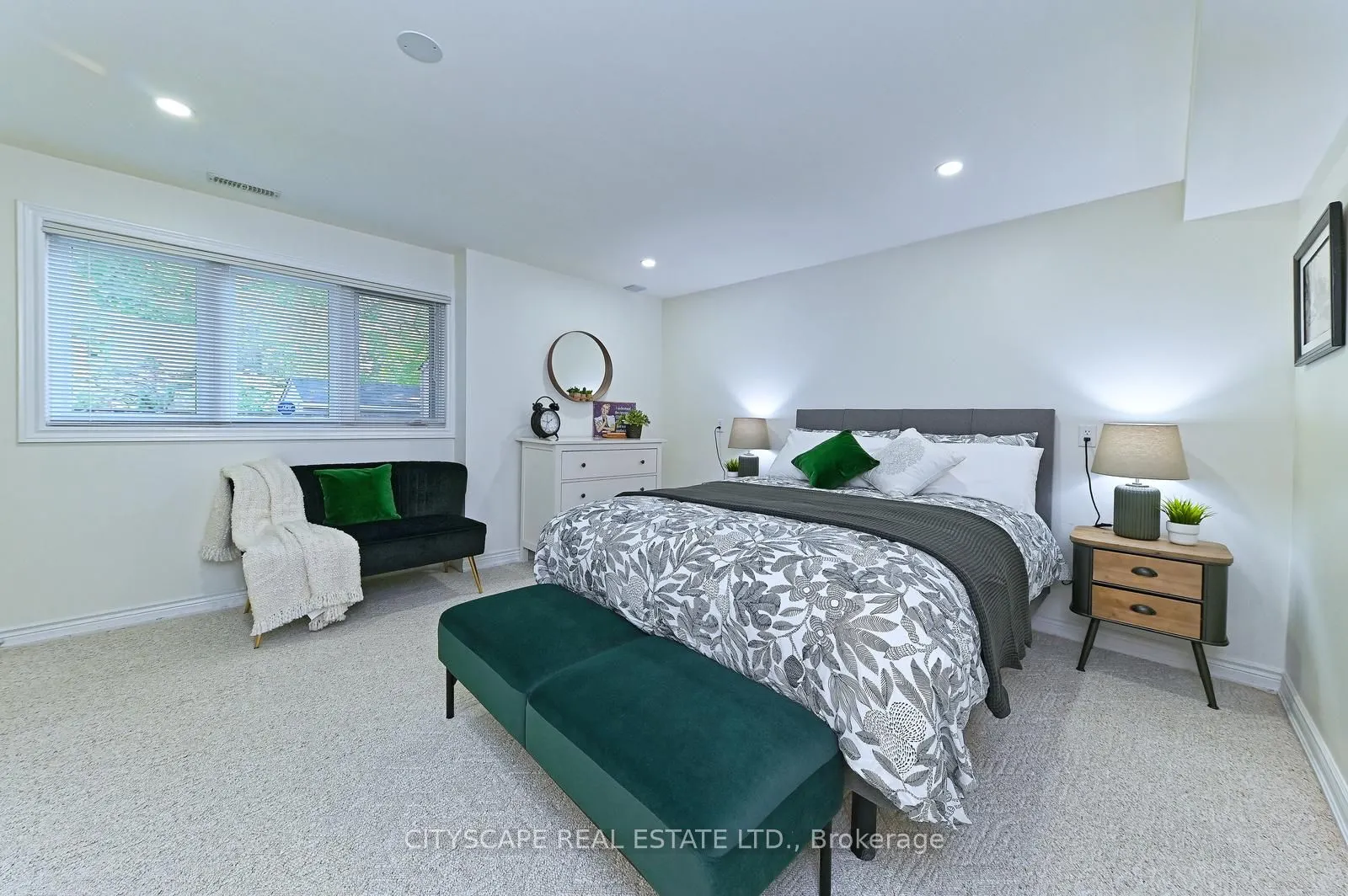 354 Plains Road W