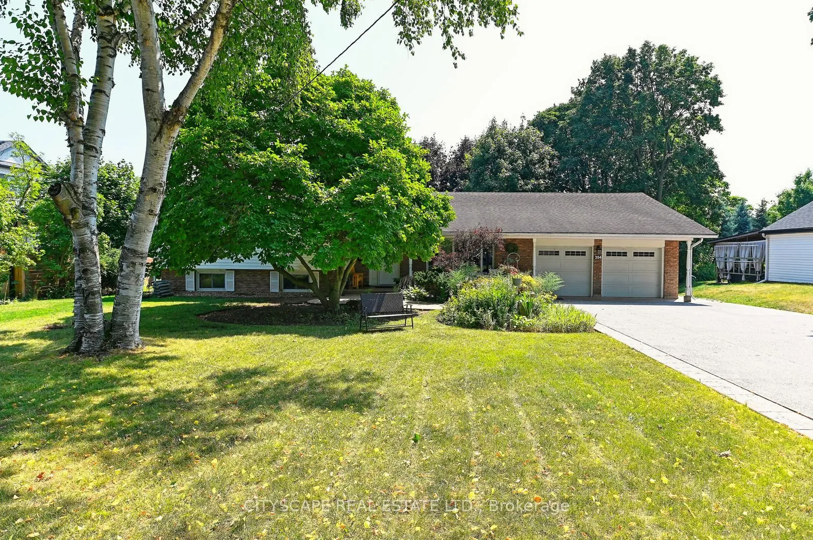 354 Plains Road W