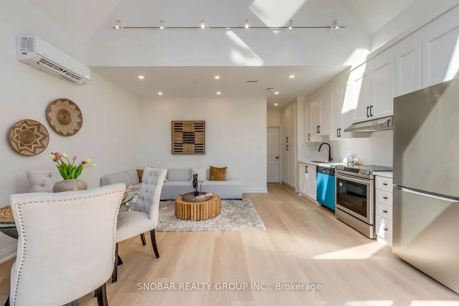 9 Berry Creek Drive