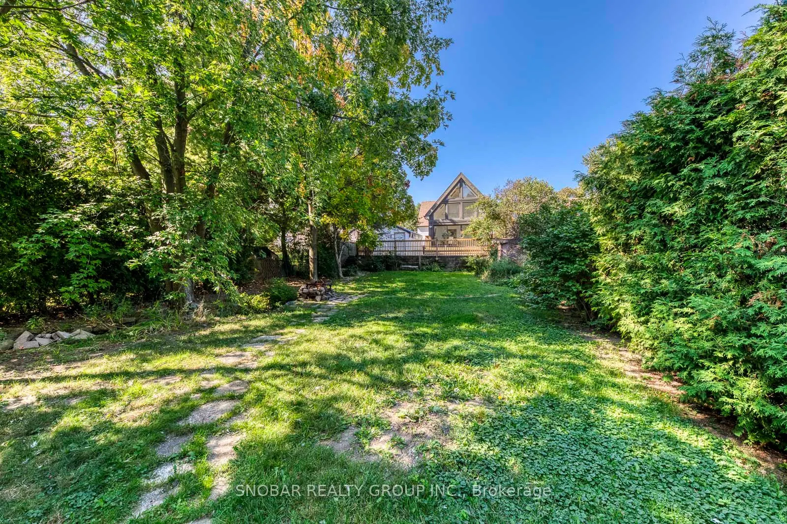 9 Berry Creek Drive