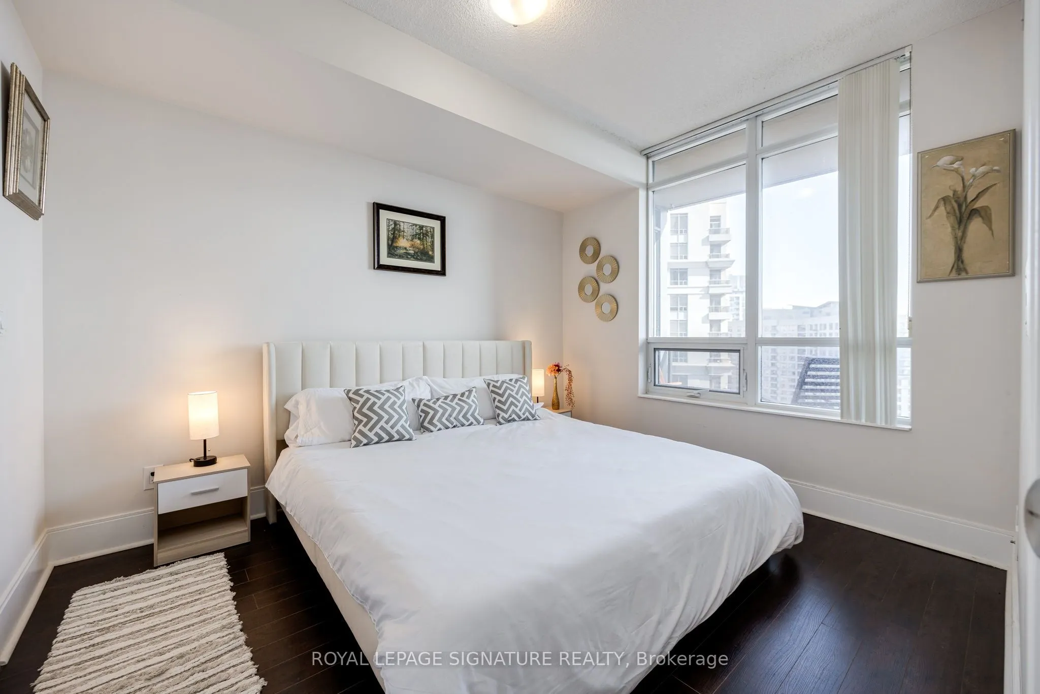 330 Burnhamthorpe Road W, #2908