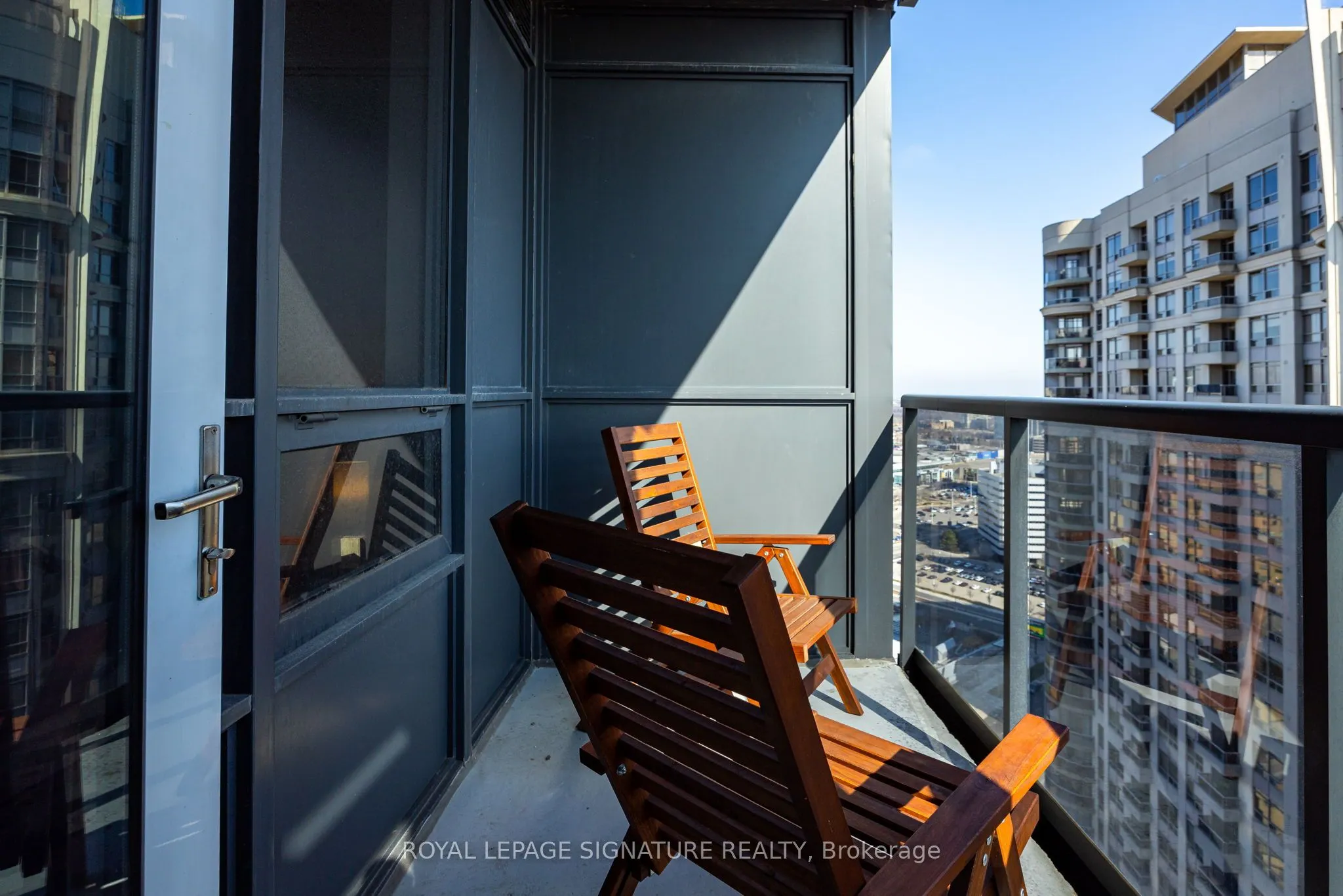 330 Burnhamthorpe Road W, #2908