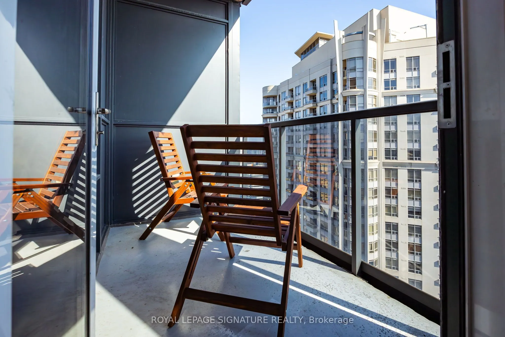 330 Burnhamthorpe Road W, #2908