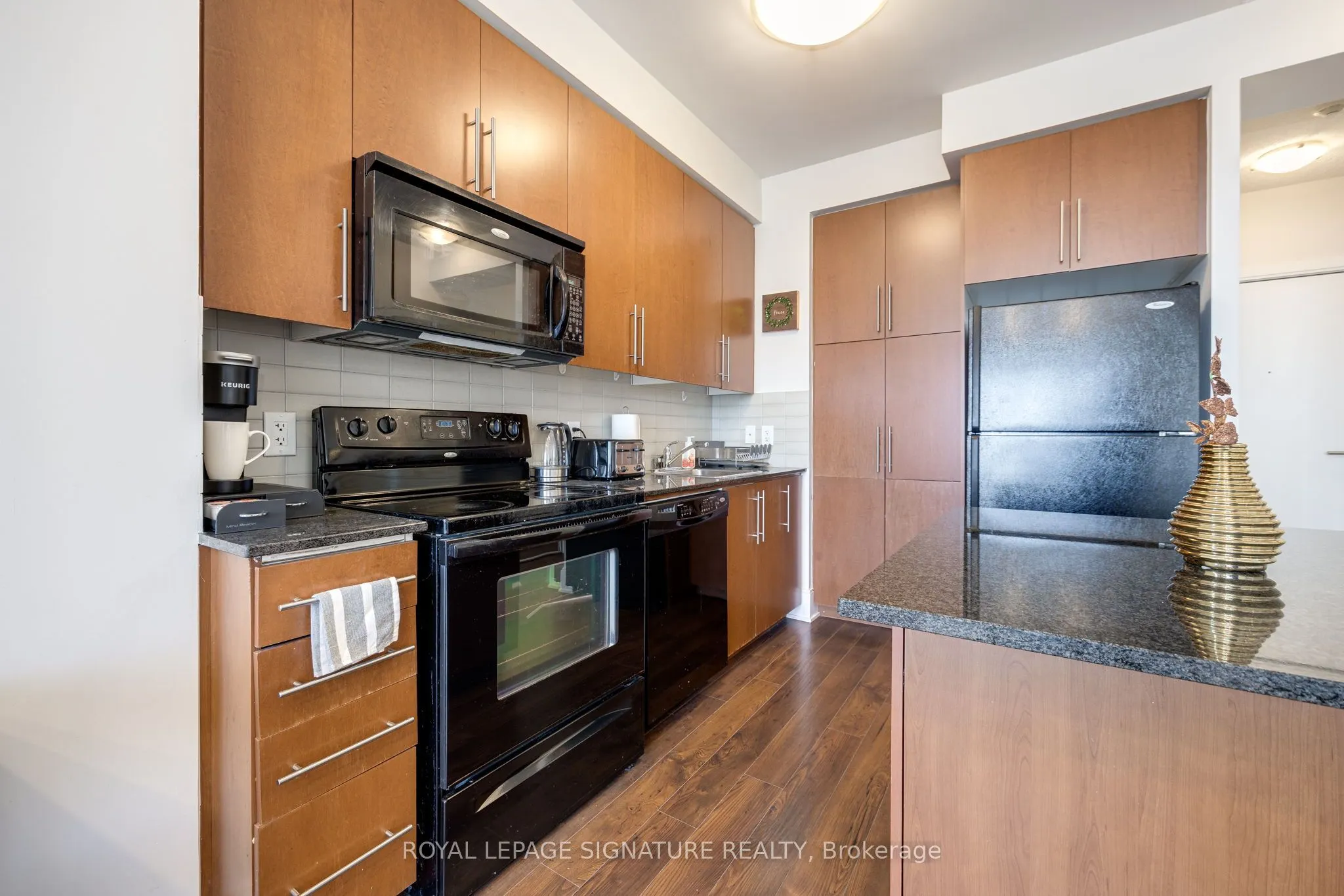 330 Burnhamthorpe Road W, #2908