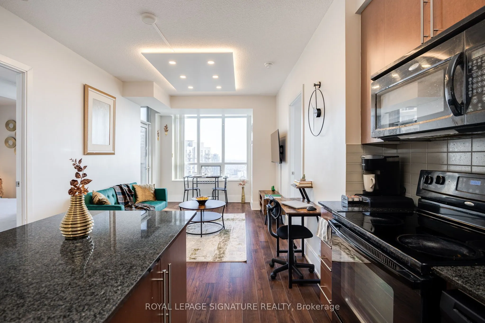 330 Burnhamthorpe Road W, #2908
