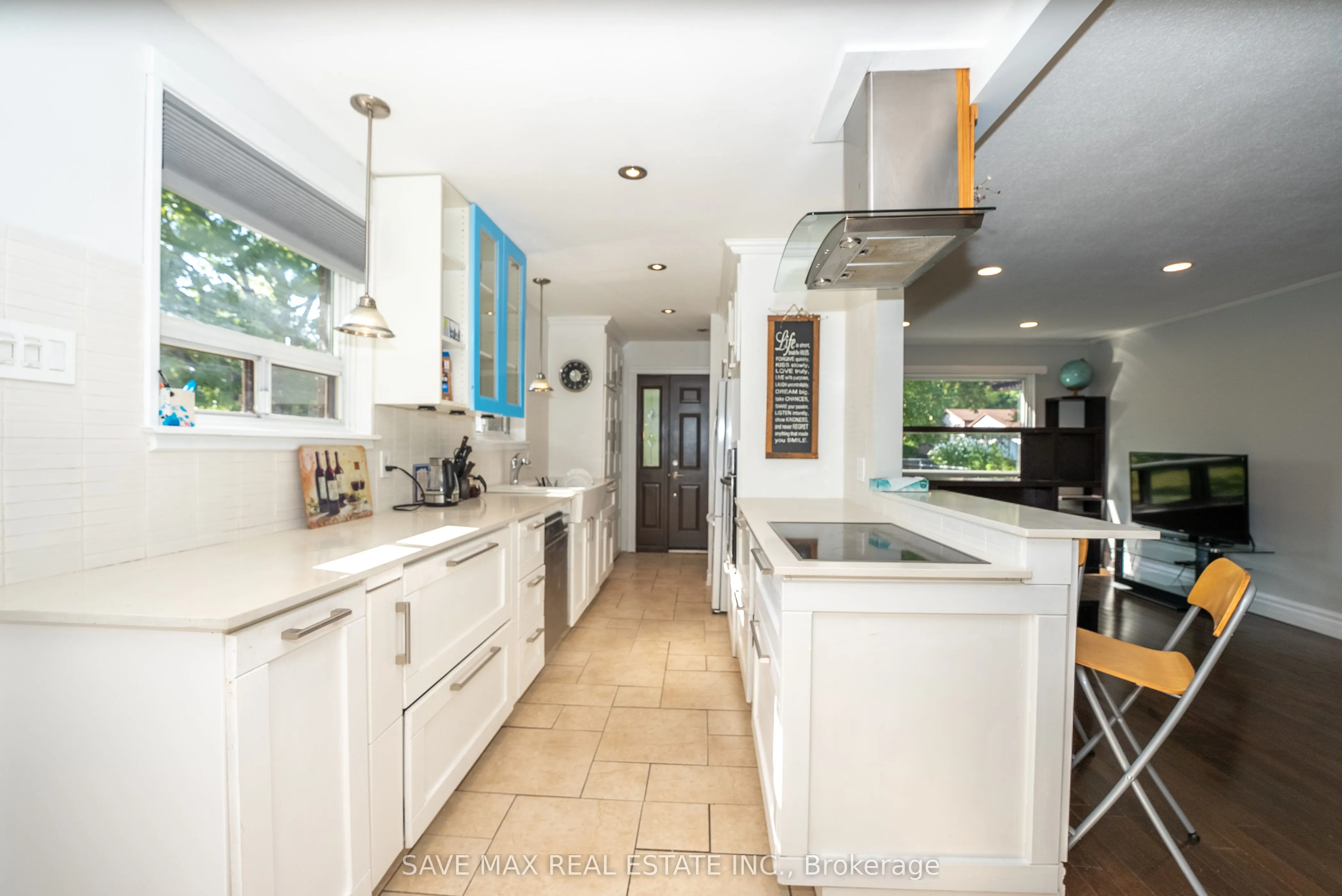 93 Archdekin Drive
