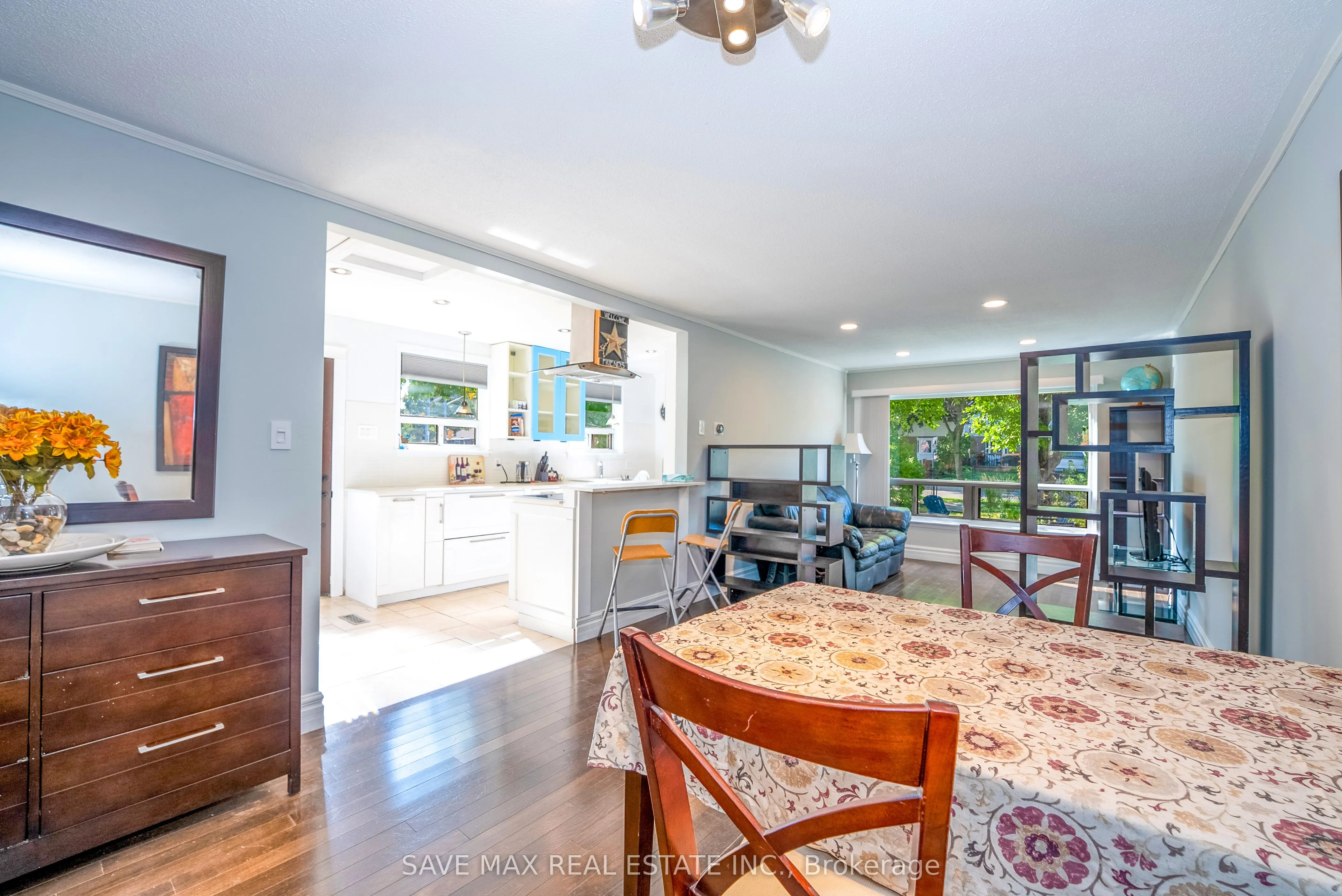 93 Archdekin Drive