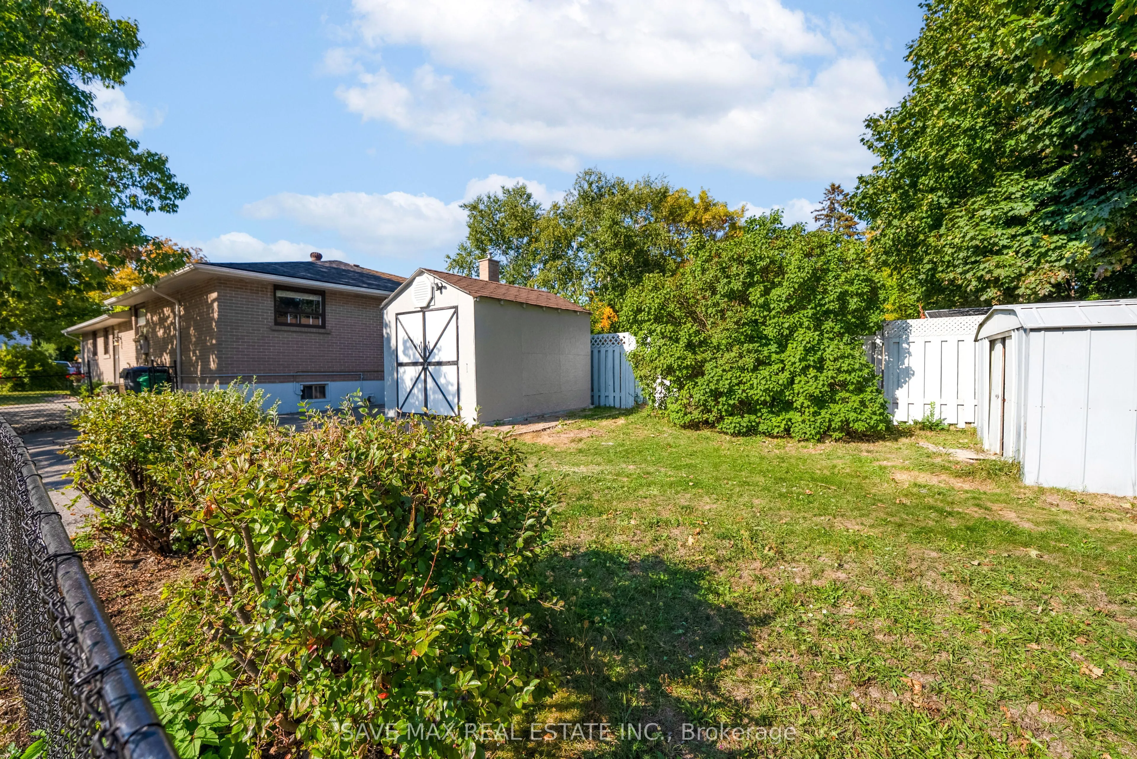 93 Archdekin Drive