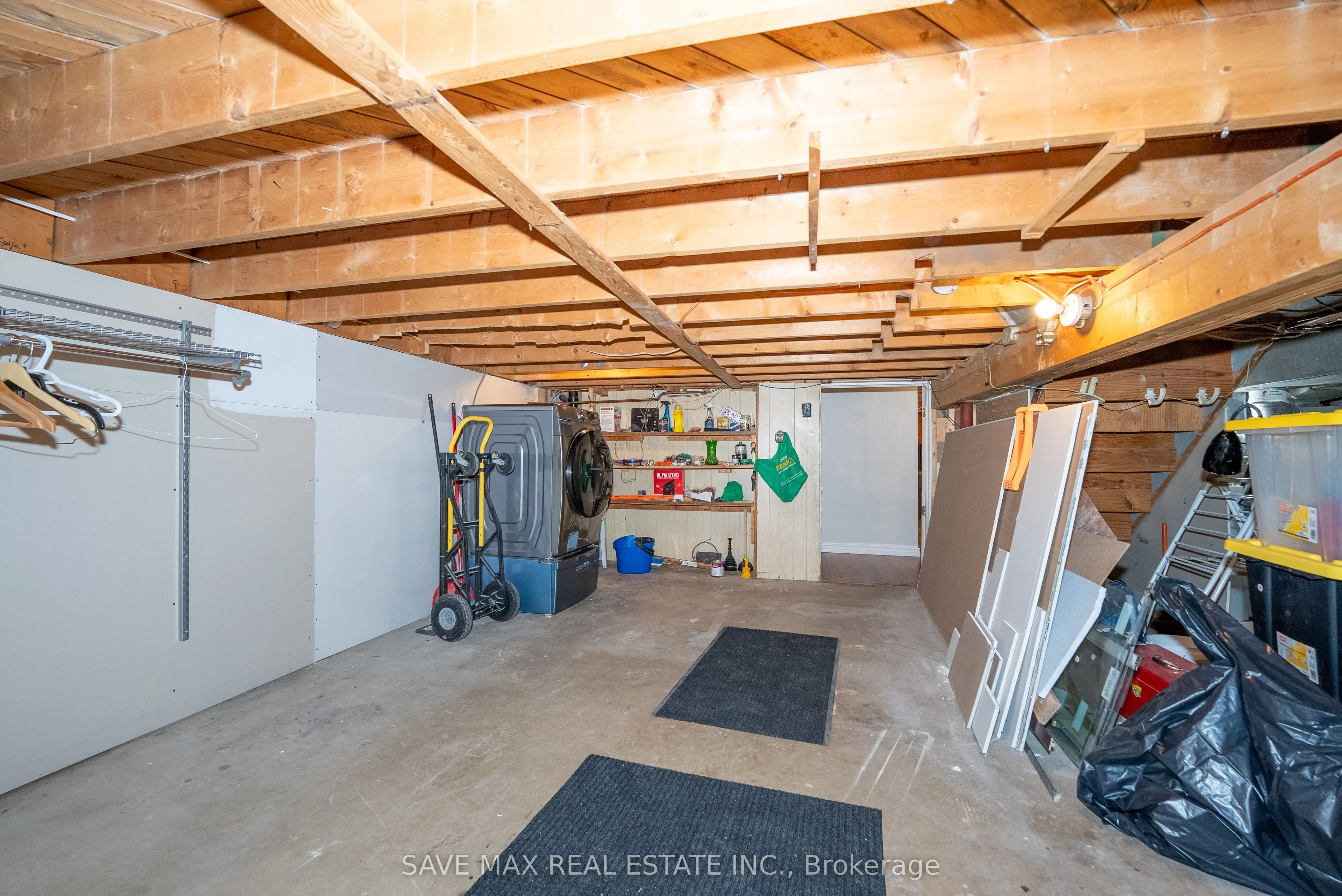 93 Archdekin Drive